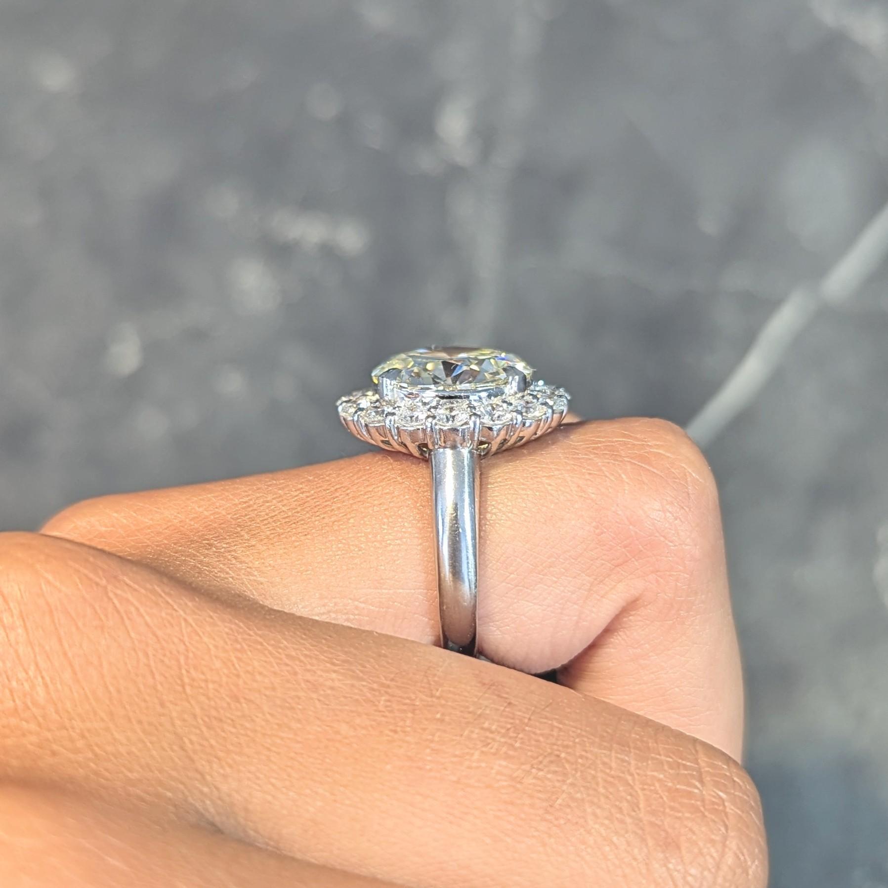 8.51 CTW Antiguo Diamante Corte Europeo Anillo de Compromiso Halo Vintage Platino GIA en venta 10