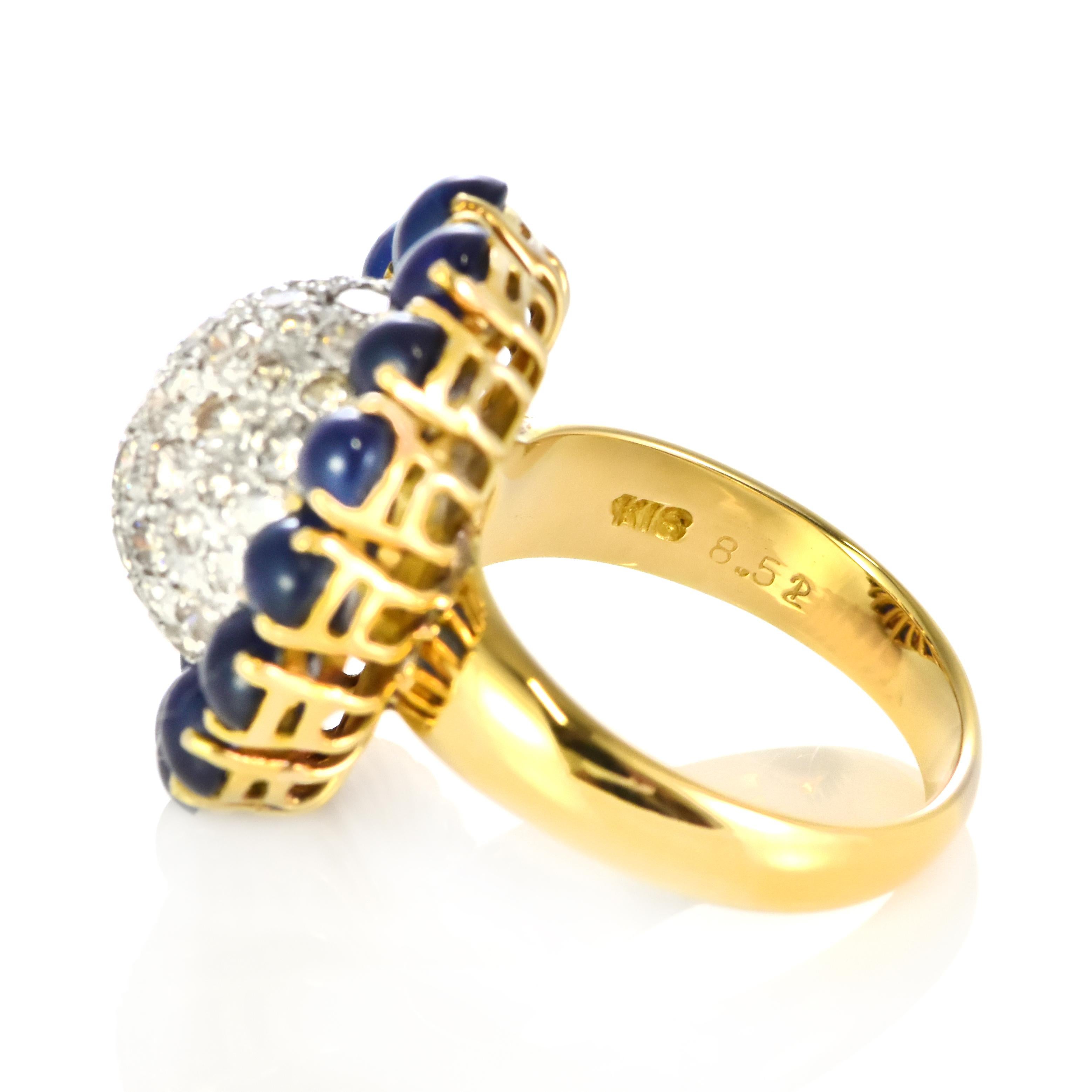 8.52 Carat Natural Cabochon Sapphires and Diamond Ring Made in 18K Gold im Angebot 3