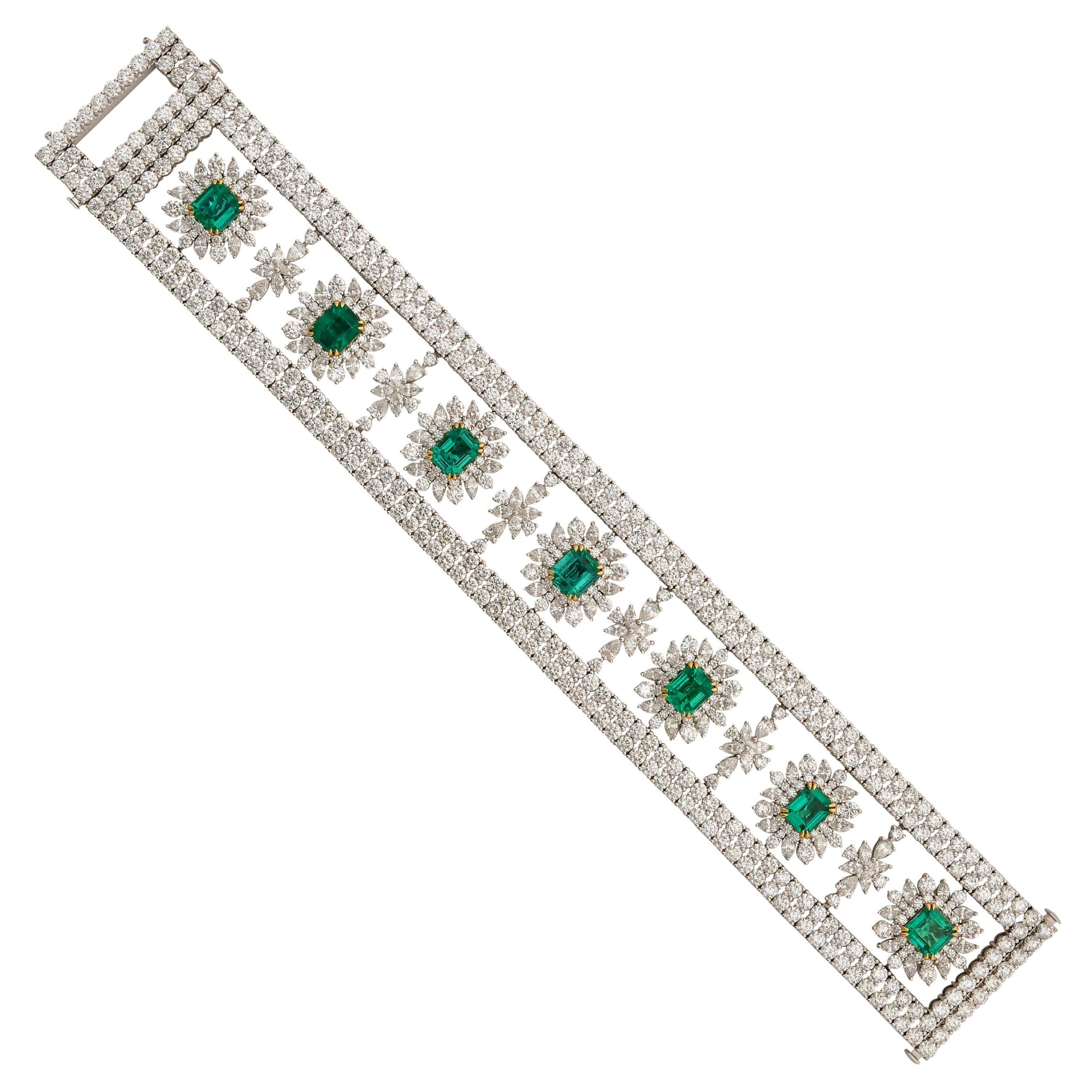 8.526 Carat Emerald Bracelet and Necklace in 18 Karat White Gold with Diamonds For Sale