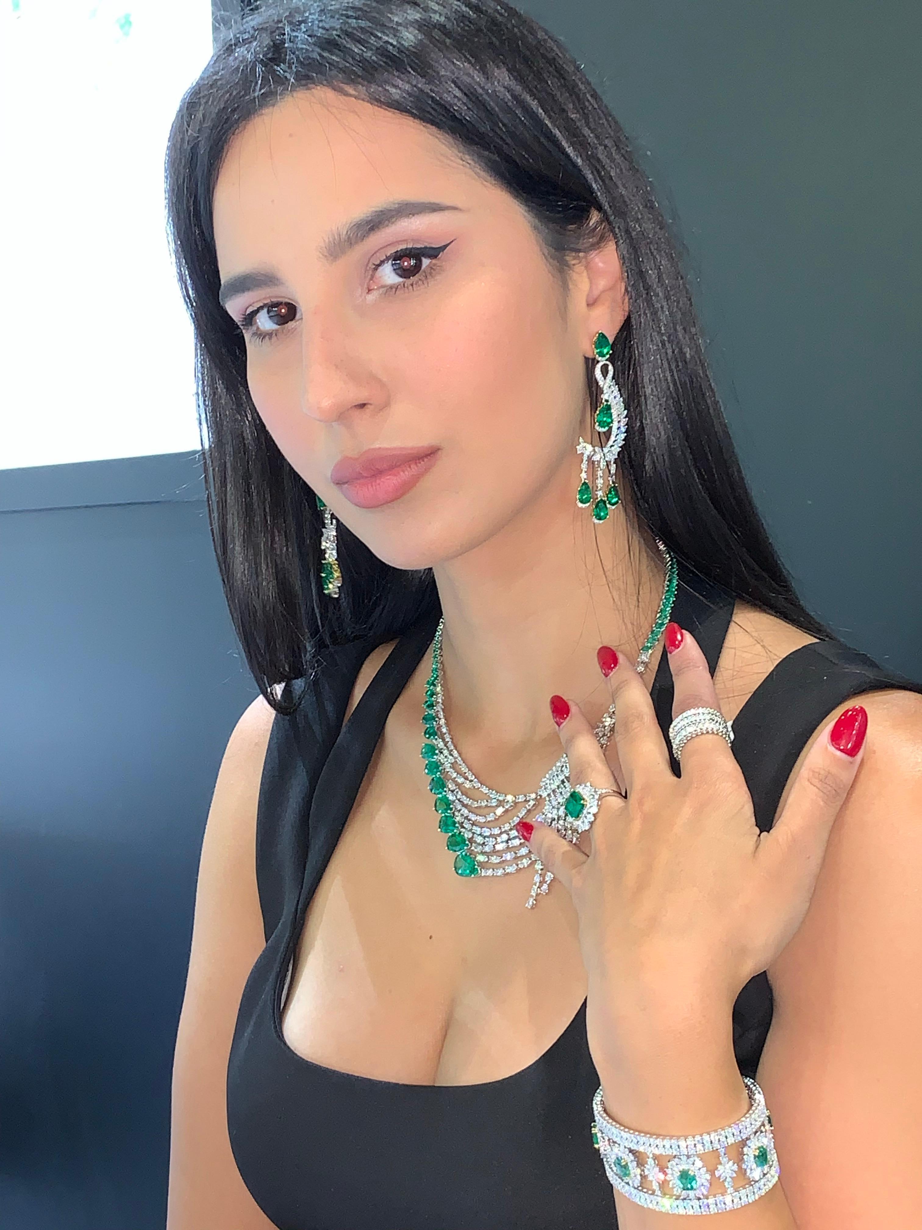 Sunita Nahata Emerald 8.52ct. Bracelet and Necklace in 18KWG with Diamond. For Sale 2