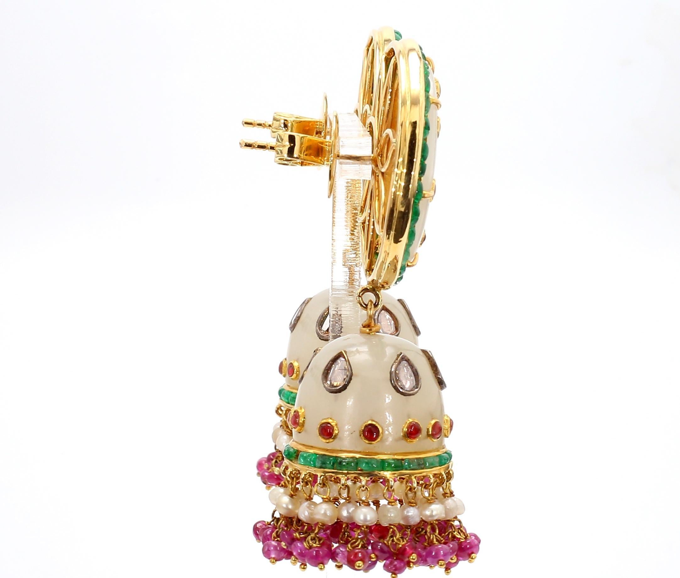 8.54 Carat Emerald, 2.40 Carat Ruby, and 1.00 Carat Diamond Old Persian Earrings For Sale 2