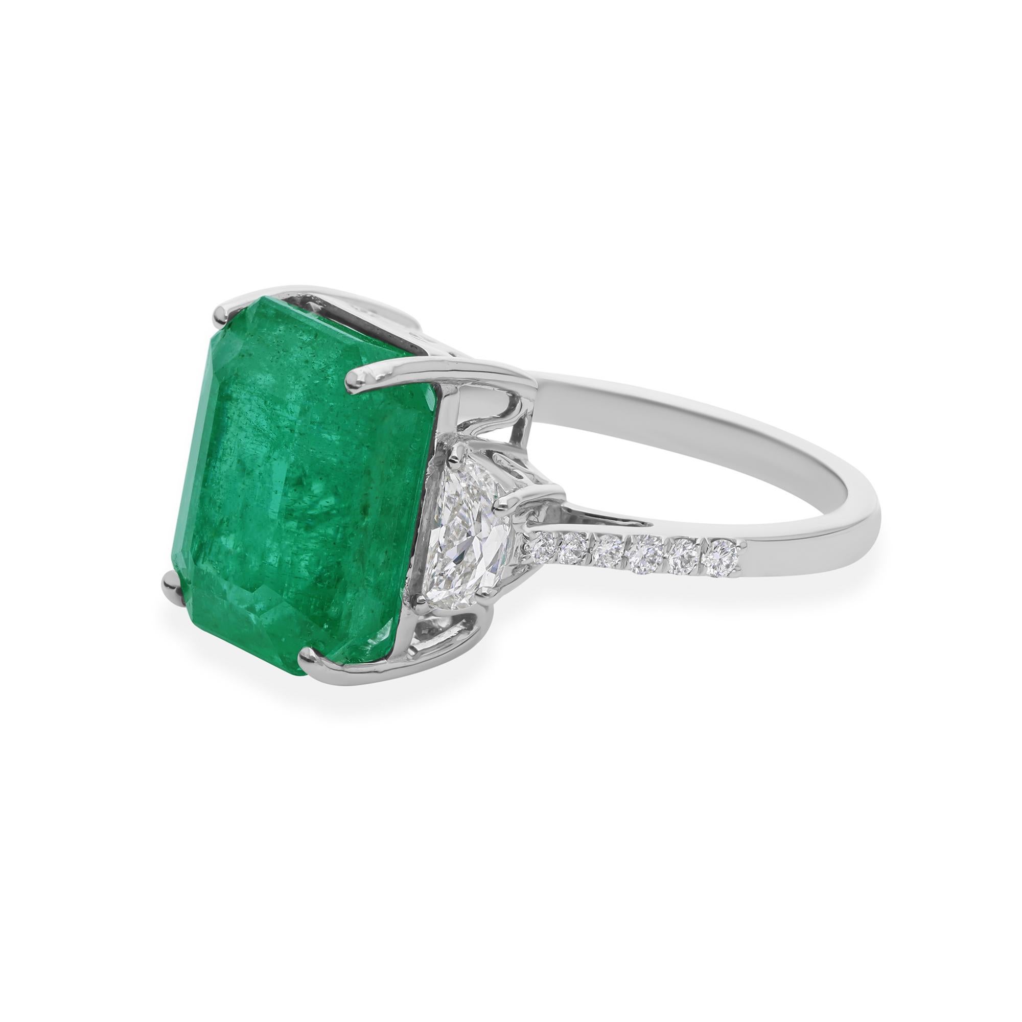 En venta: Anillo de compromiso con halo de esmeraldas y diamantes certificados de 8,54 quilates en oro blanco de 18 quilates  8