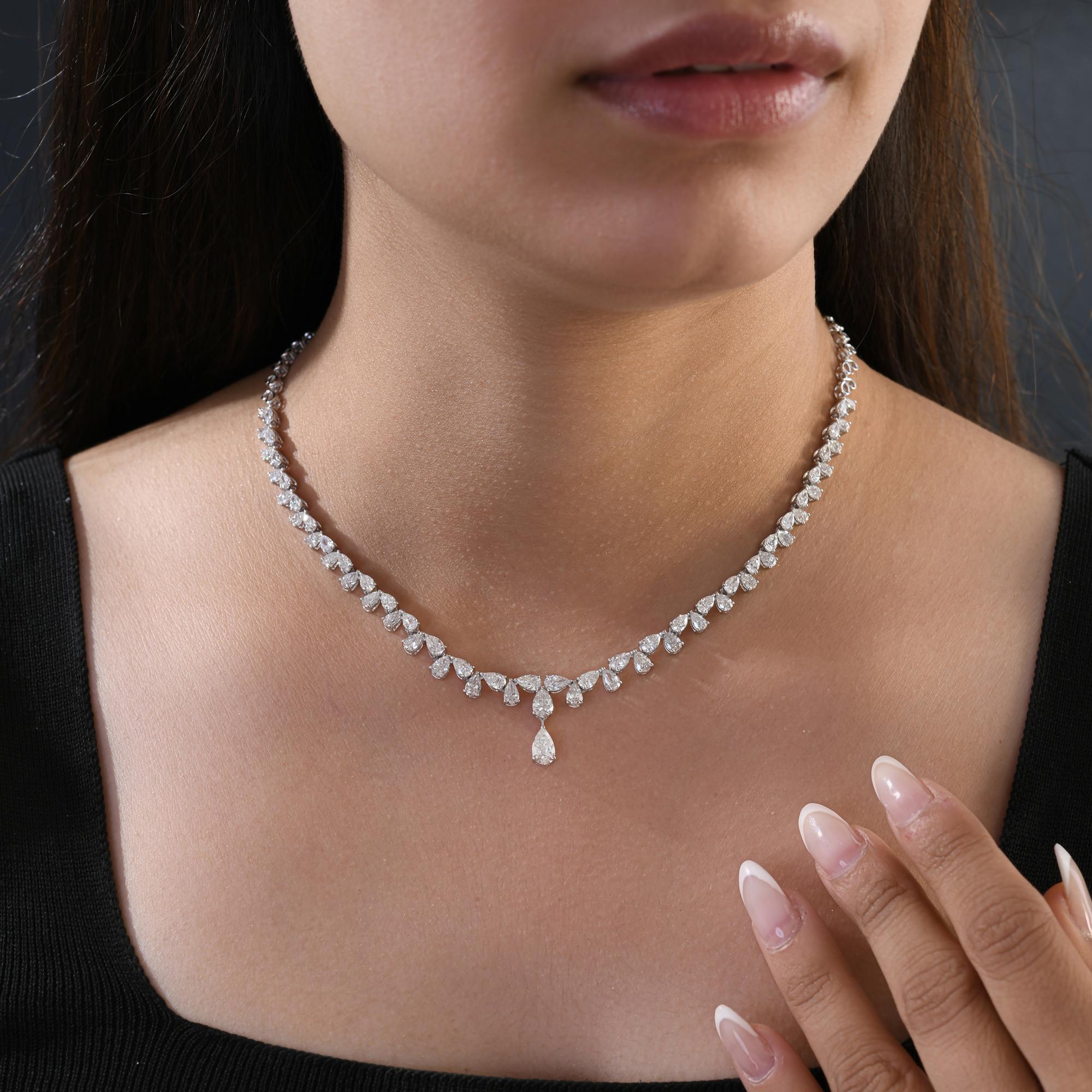 Donna Collana a girocollo con diamante a pera certificato da 8,54 carati in oro bianco 14 carati in vendita