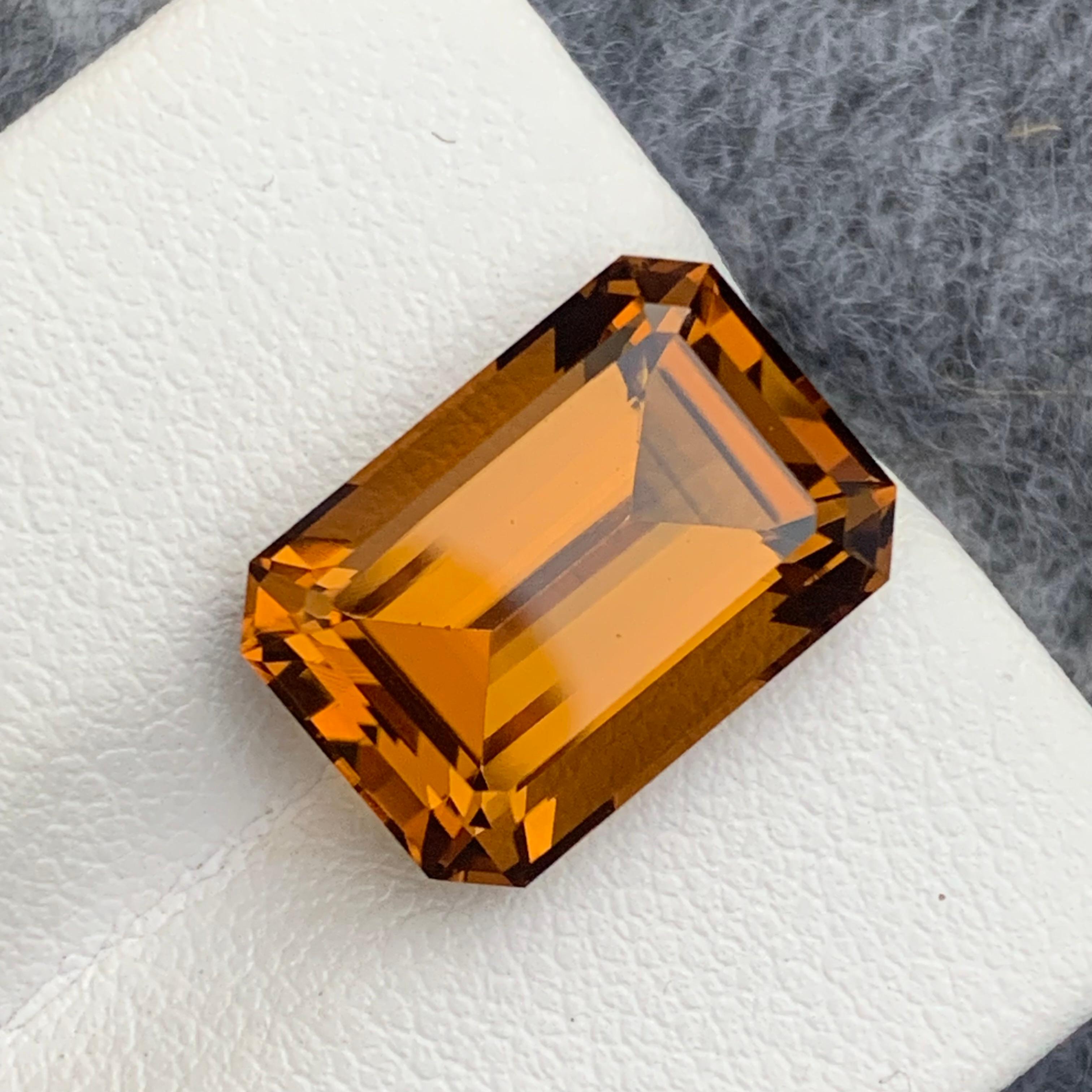 8.55 Carat Emerald Cut Natural Honey Brown Citrine from Brazil for Jewelry For Sale 2