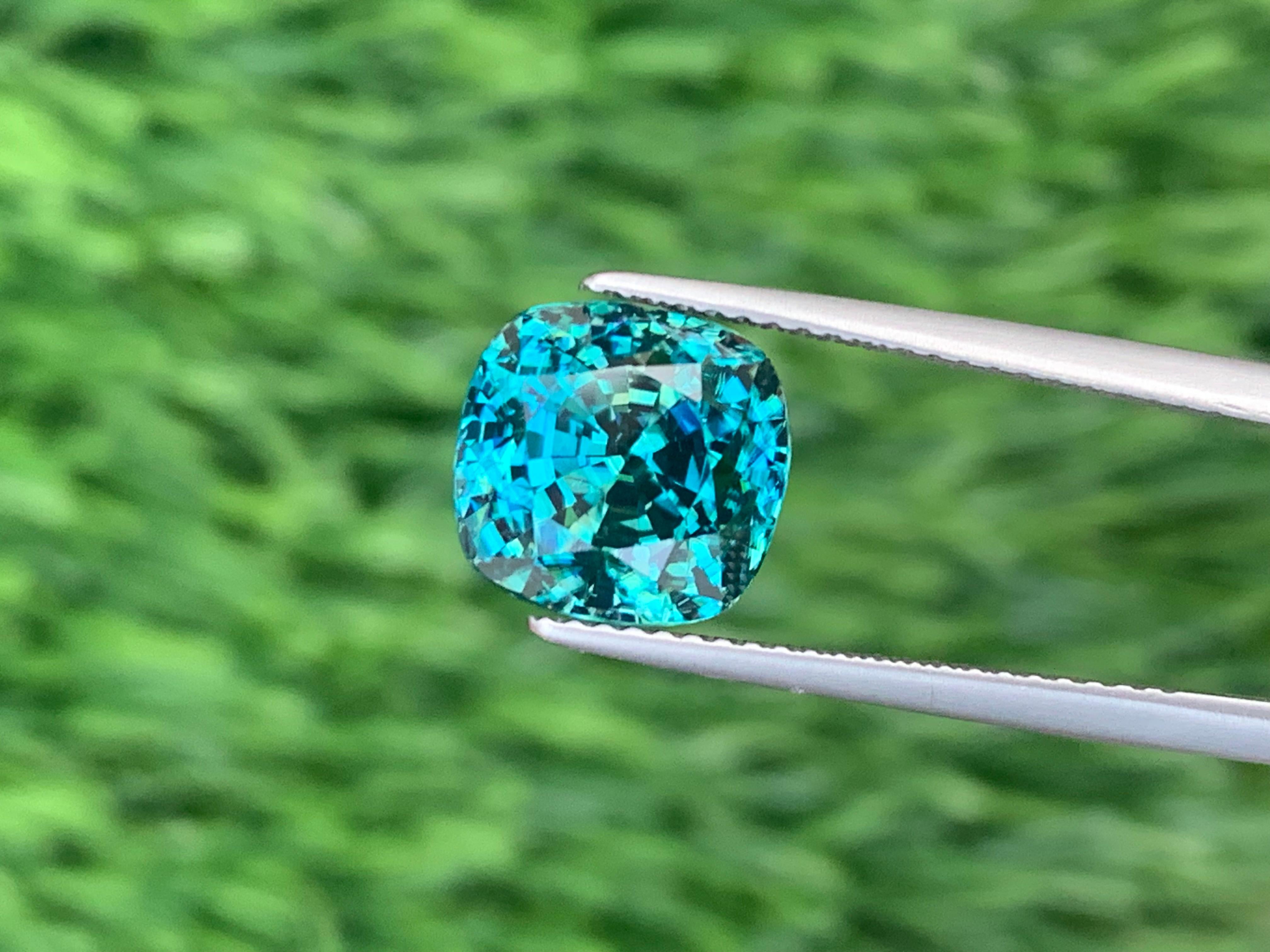 8.55 Carat Majestic Natural Loose Blue Zircon From Cambodia For Jewelry Making For Sale 2