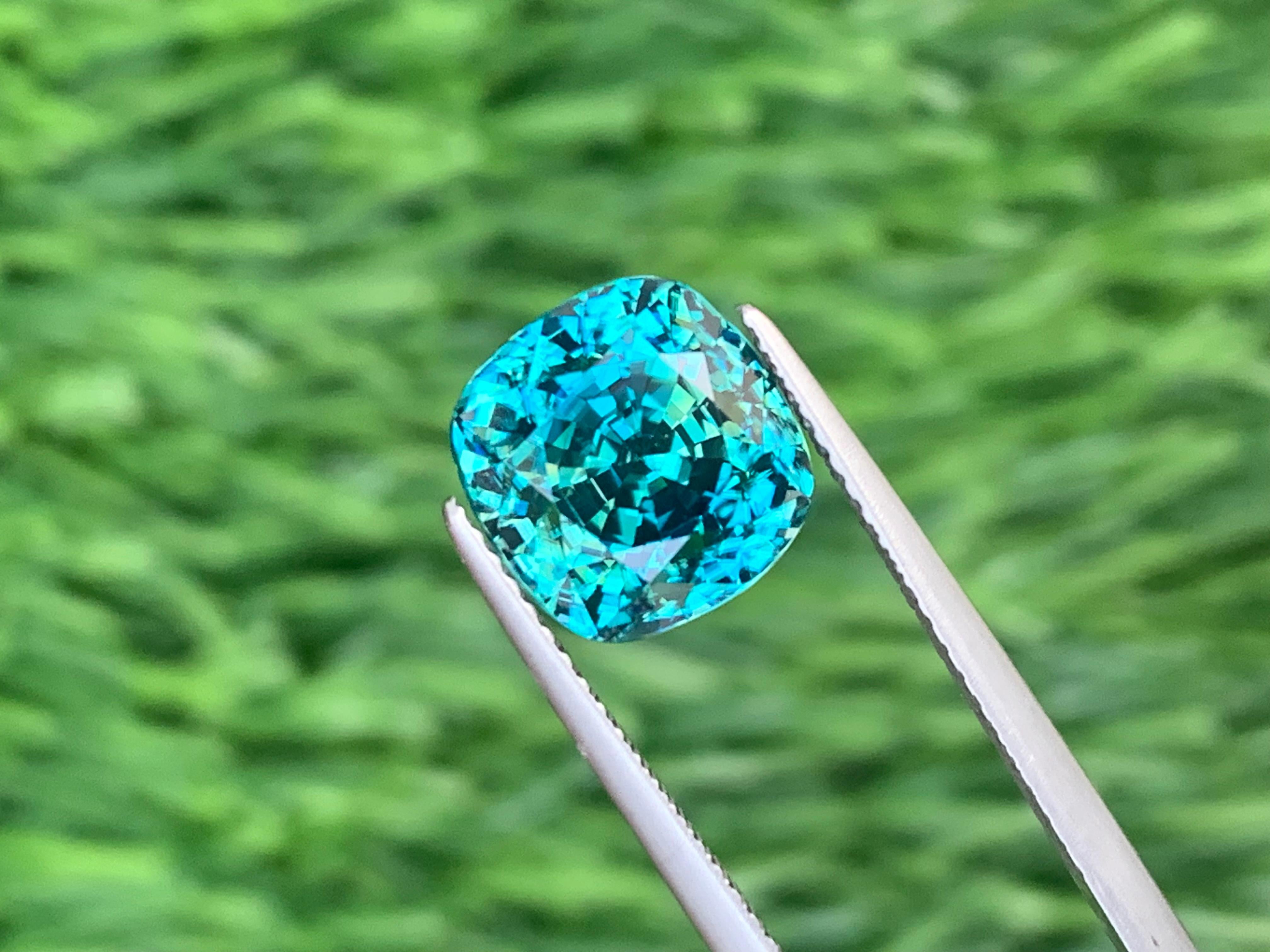 8.55 Carat Majestic Natural Loose Blue Zircon From Cambodia For Jewelry Making For Sale 3