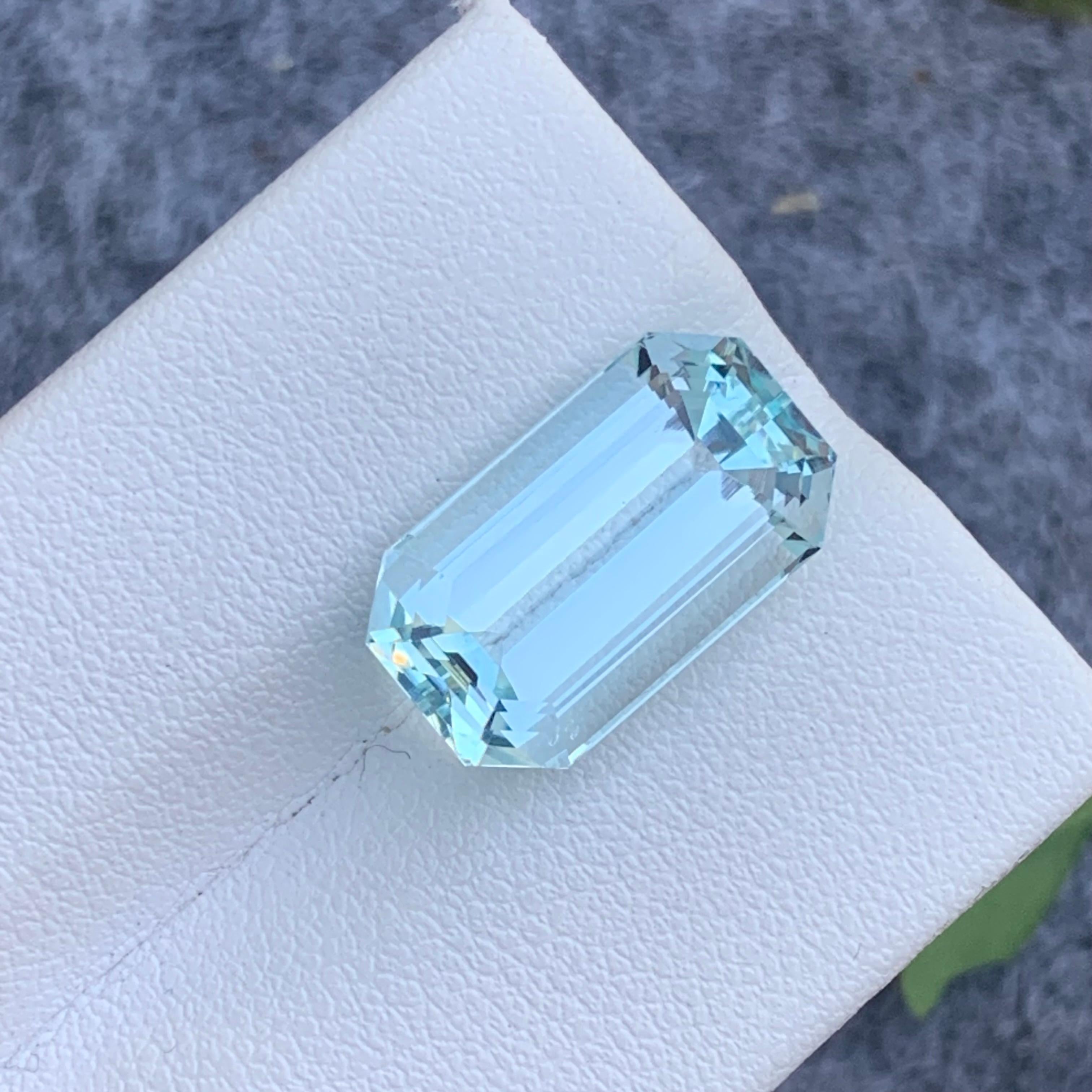 Gemstone Type : Aquamarine
Weight : 8.55 Carats
Dimensions : 15.9x9.2x7.5 mm
Clarity : Eye Clean
Origin : Pakistan
Shape: Emerald
Color: Light Blue
Certificate: On Demand
Birthstone Month: March
It has a shielding effect on your energy field and has