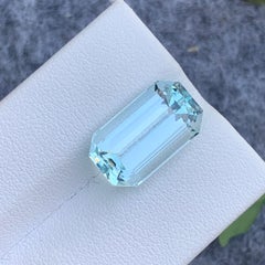 Aigue-marine bleu clair naturelle de 8,55 carats provenant du Pakistan, pierre de naissance de mars