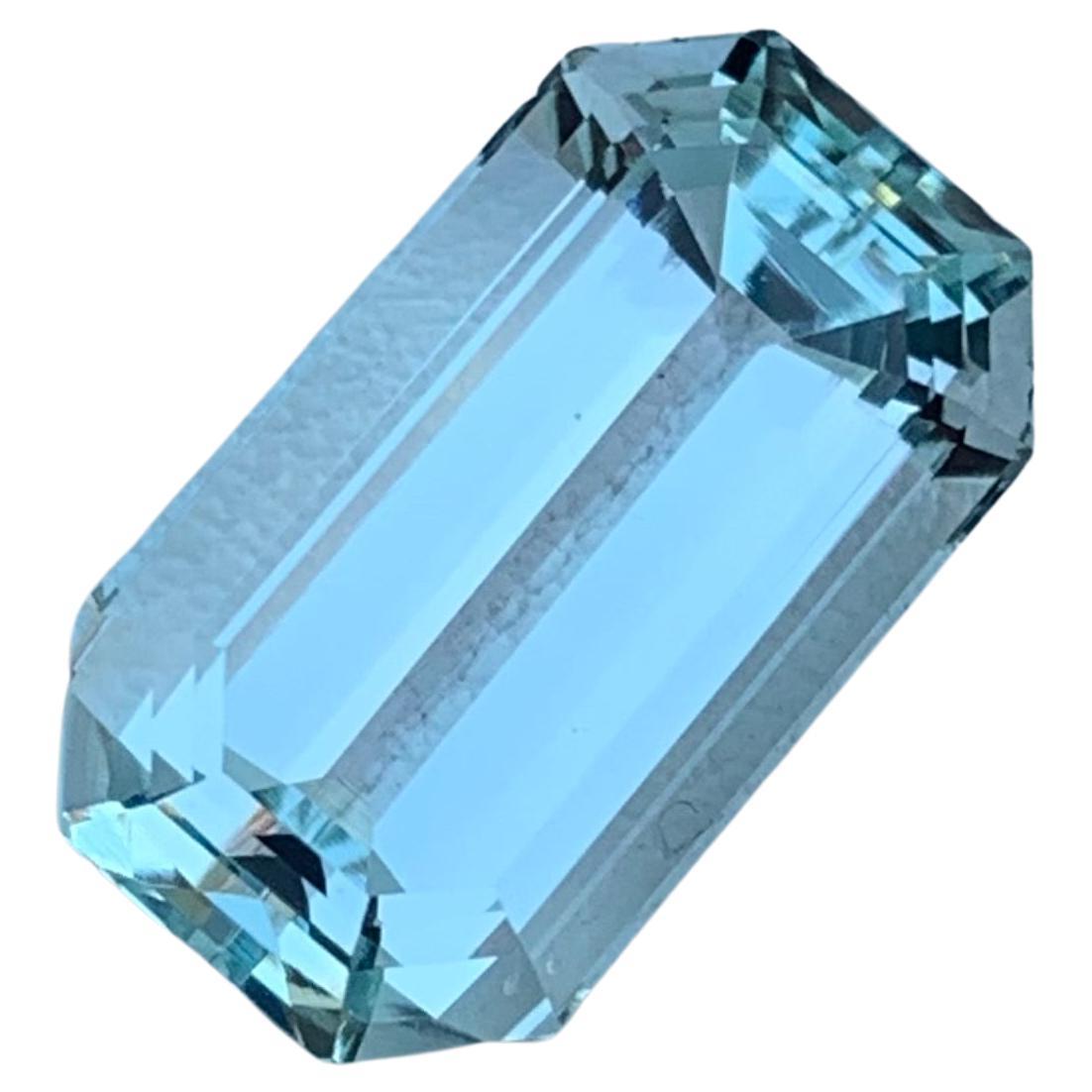 Aigue-marine bleu clair naturelle de 8,55 carats provenant du Pakistan, pierre de naissance de mars 