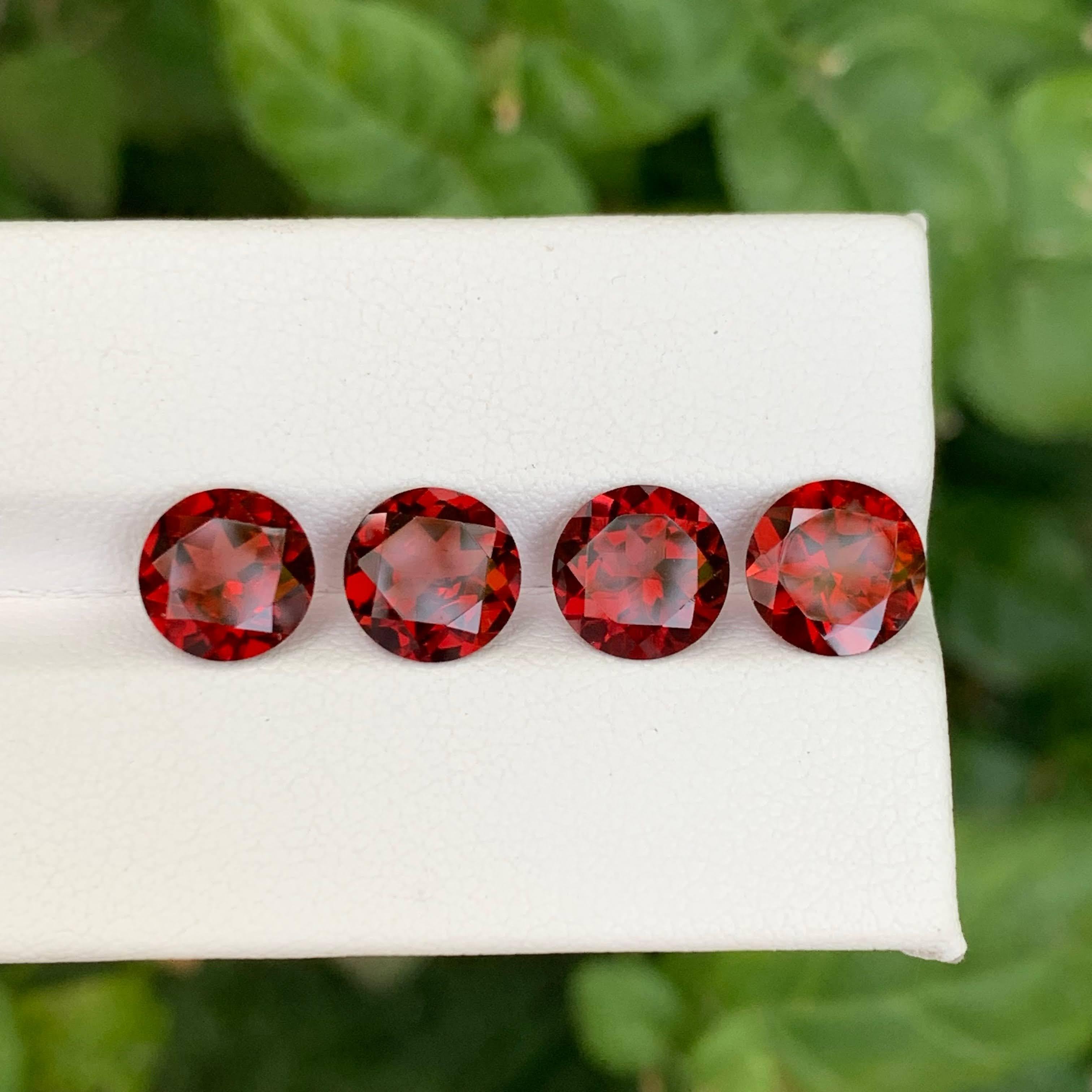 8,55 Karat Natürliche Lose 4 Stück Rot Granat Lot Rundschliff Tansania Edelsteine (Moderne) im Angebot