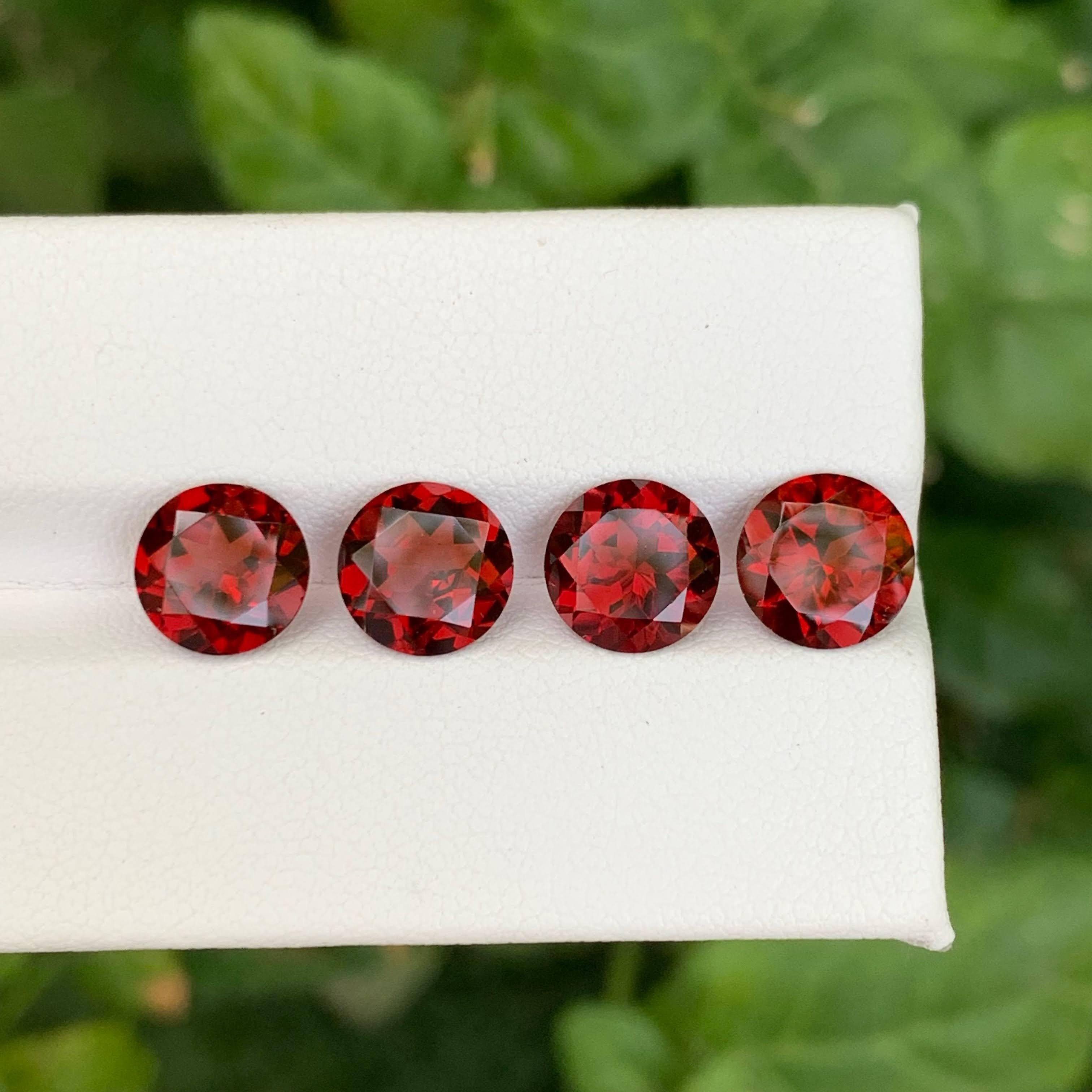 8,55 Karat Natürliche Lose 4 Stück Rot Granat Lot Rundschliff Tansania Edelsteine im Angebot 1