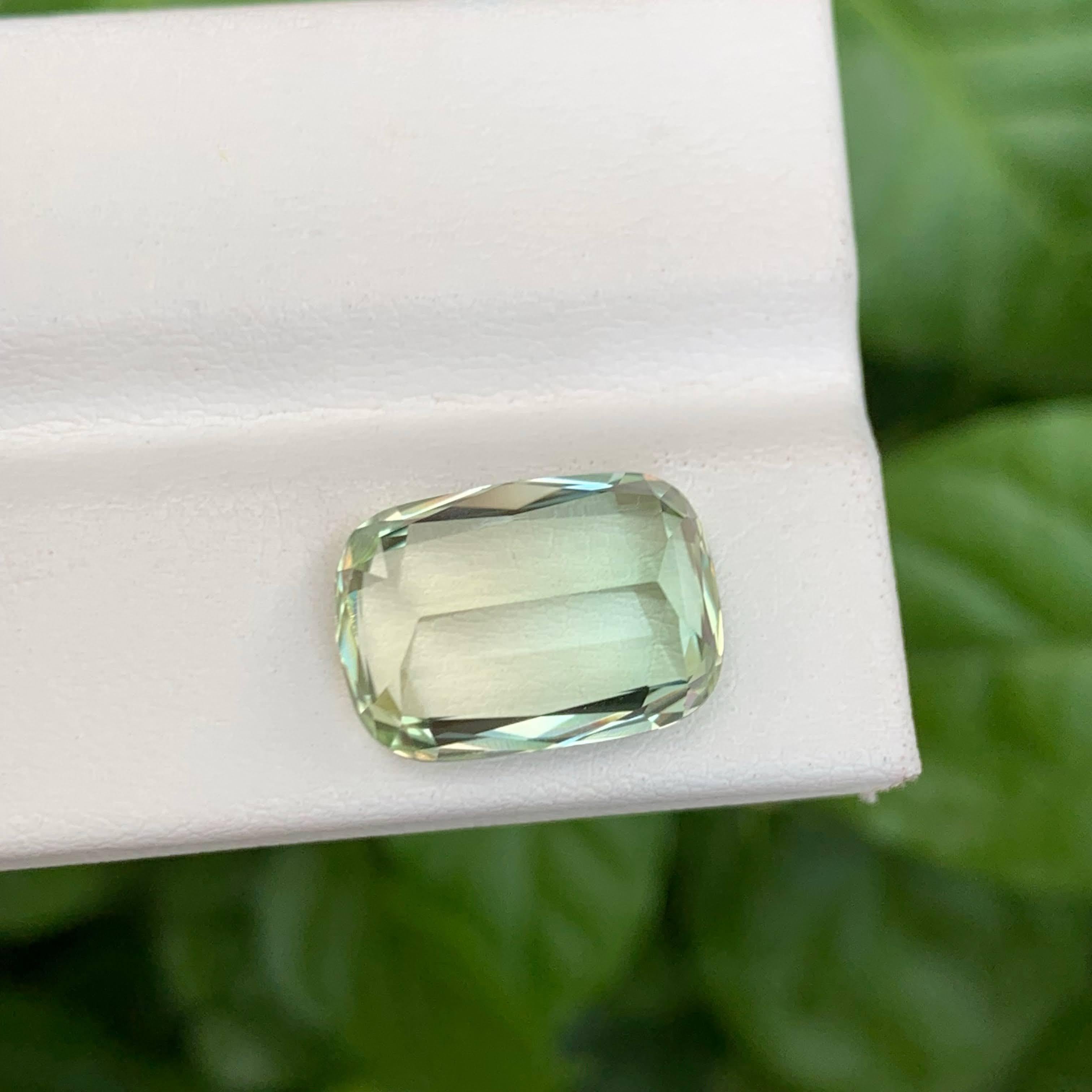 Gema afgana talla cojín de 8,55 quilates de turmalina bicolor natural suelta Moderno en venta