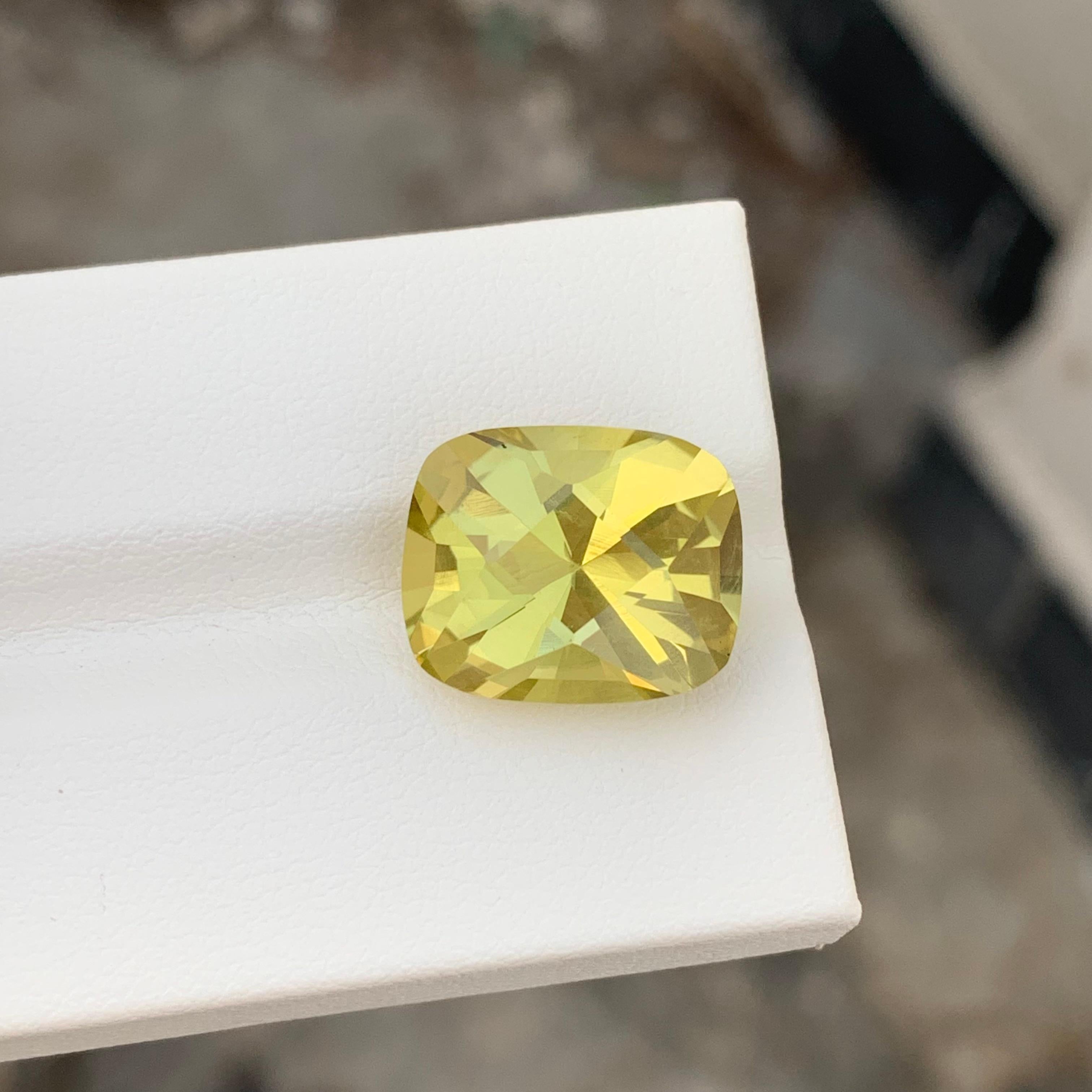 8,55 Karat Natürlicher Loser Zitronenquarz Fancy Cut Edelstein (Arts and Crafts) im Angebot