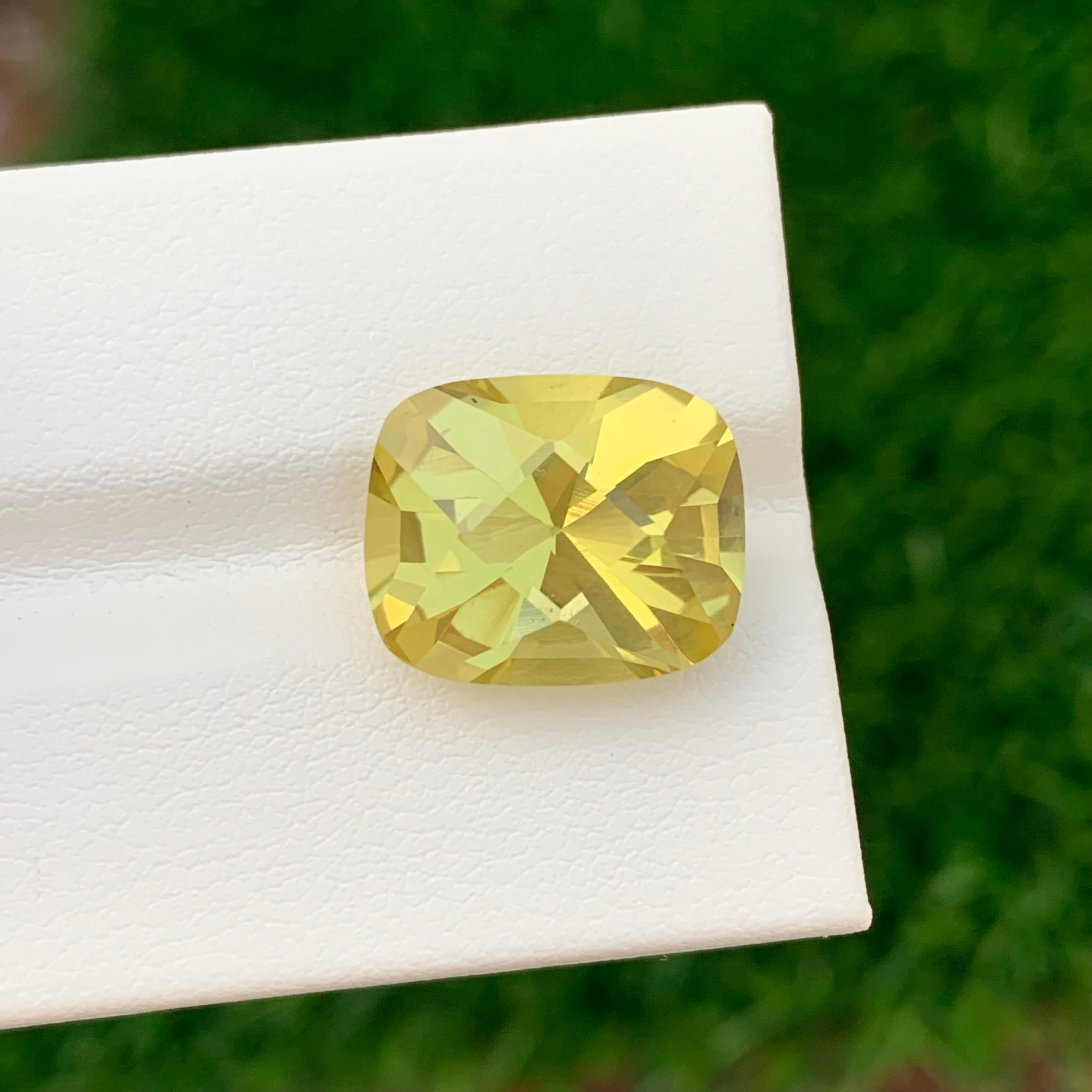 8,55 Karat Natürlicher Loser Zitronenquarz Fancy Cut Edelstein im Angebot 1