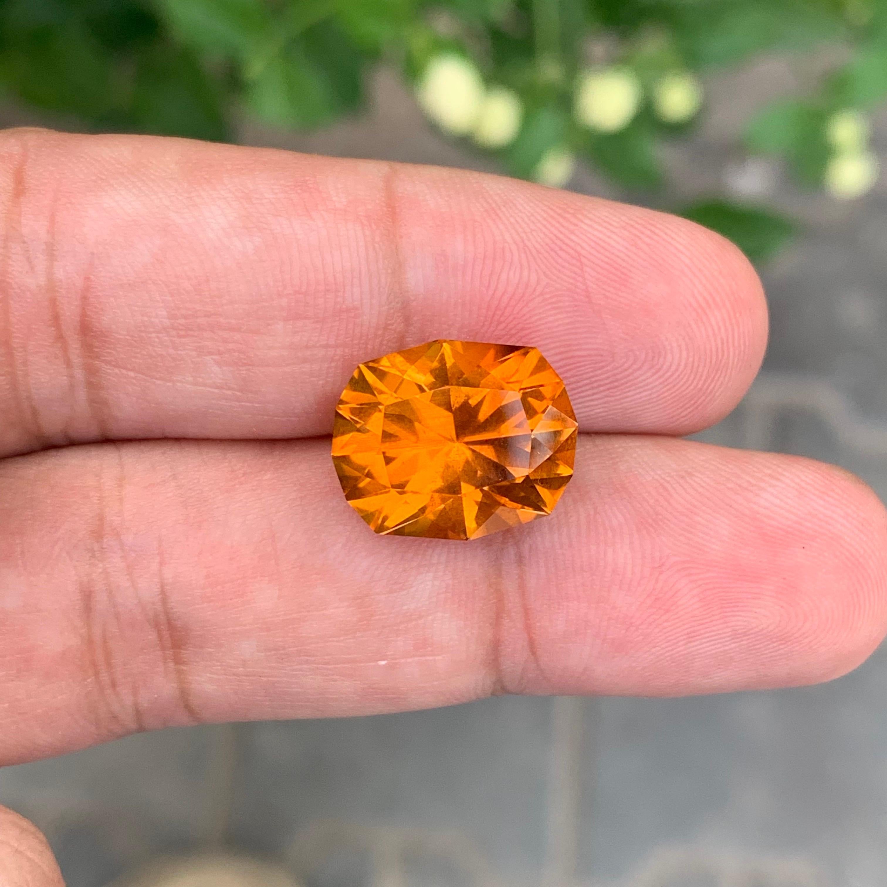 Taille émeraude 8.55 Carat Natural Loose Madeira Citrine Fancy Cut Gemstone (pierre précieuse de Madère taillée) en vente