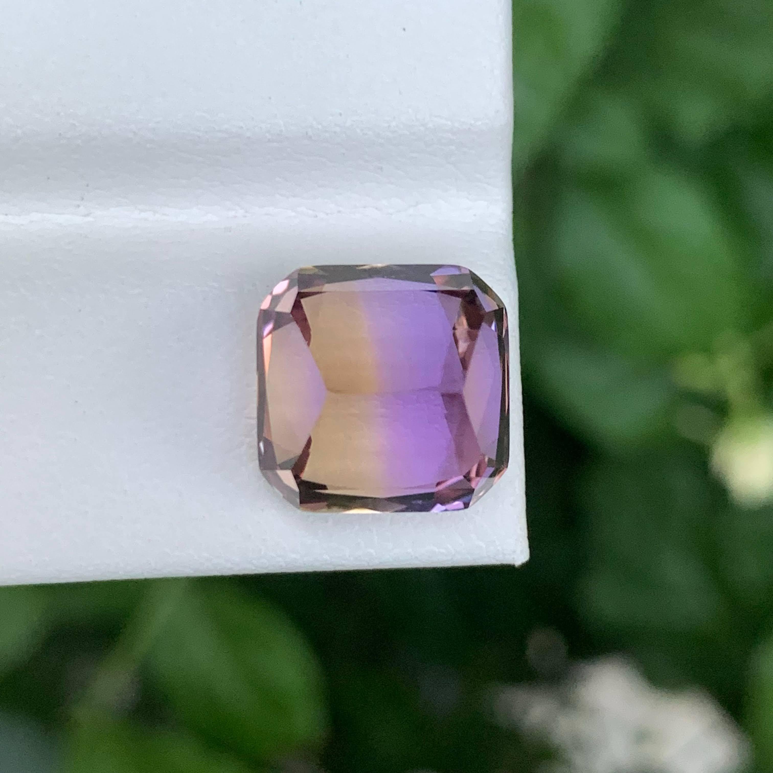 Moderne 8.55 Carat Natural Loose Pretty Ametrine Stone Cushion Cut Brazilian Gemstone (pierre précieuse brésilienne) en vente