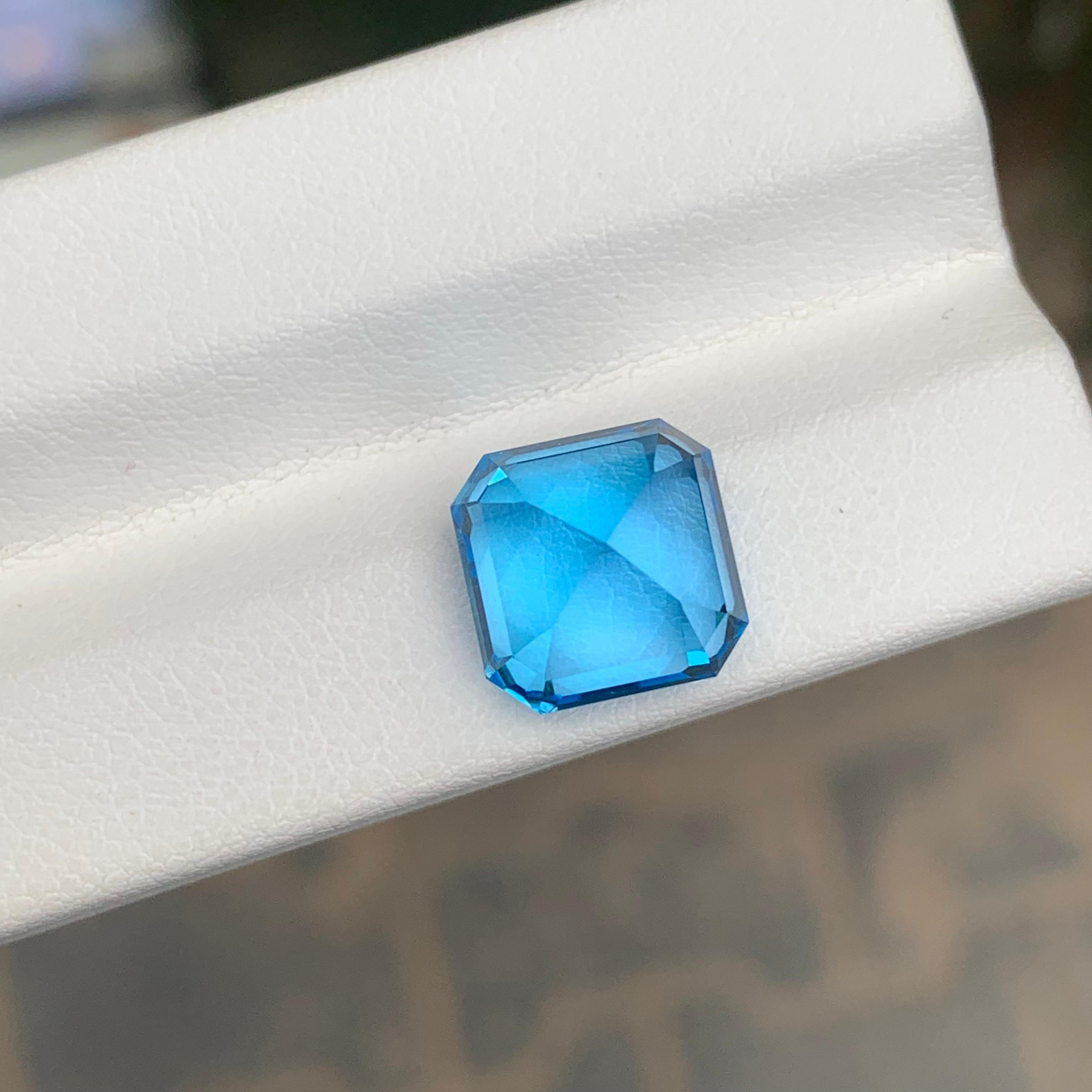 8.55 Carat Natural Loose Swiss Blue Topaz Square Cut Gemstone For Sale 6