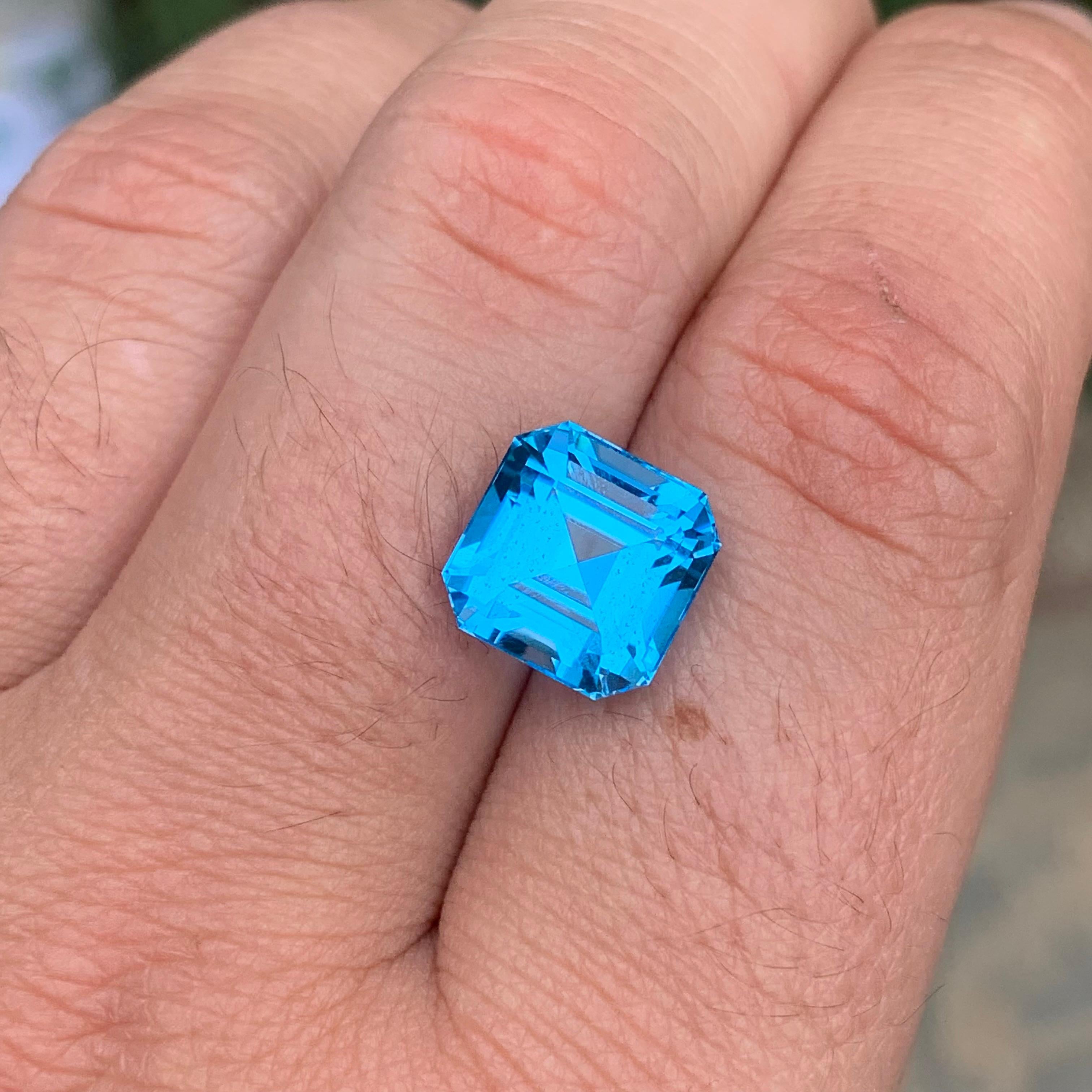 8.55 Carat Natural Loose Swiss Blue Topaz Square Cut Gemstone For Sale 3