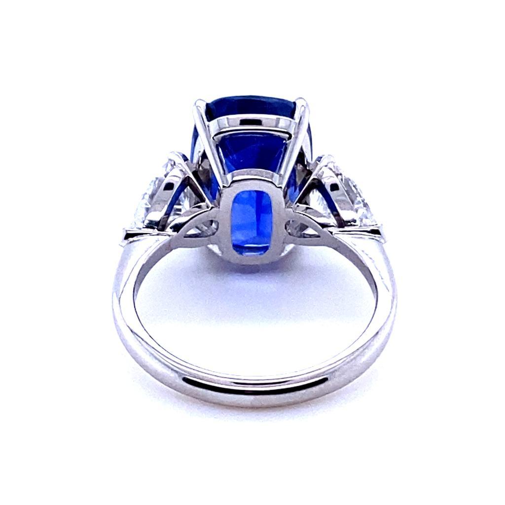 Modern 8.55 Carat Sapphire and Diamond Three Stone Platinum Engagement Ring For Sale