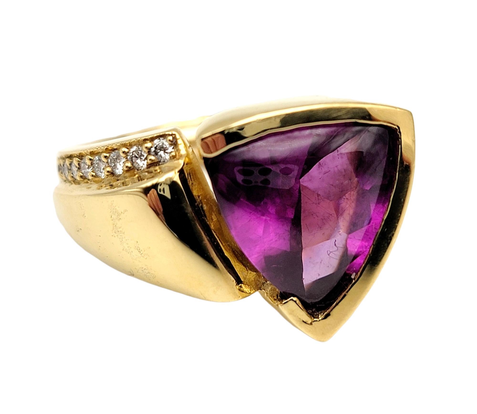 Contemporary 8.55 Carat Total Triangular Rhodolite Garnet and Diamond Asymmetrical Gold Ring For Sale