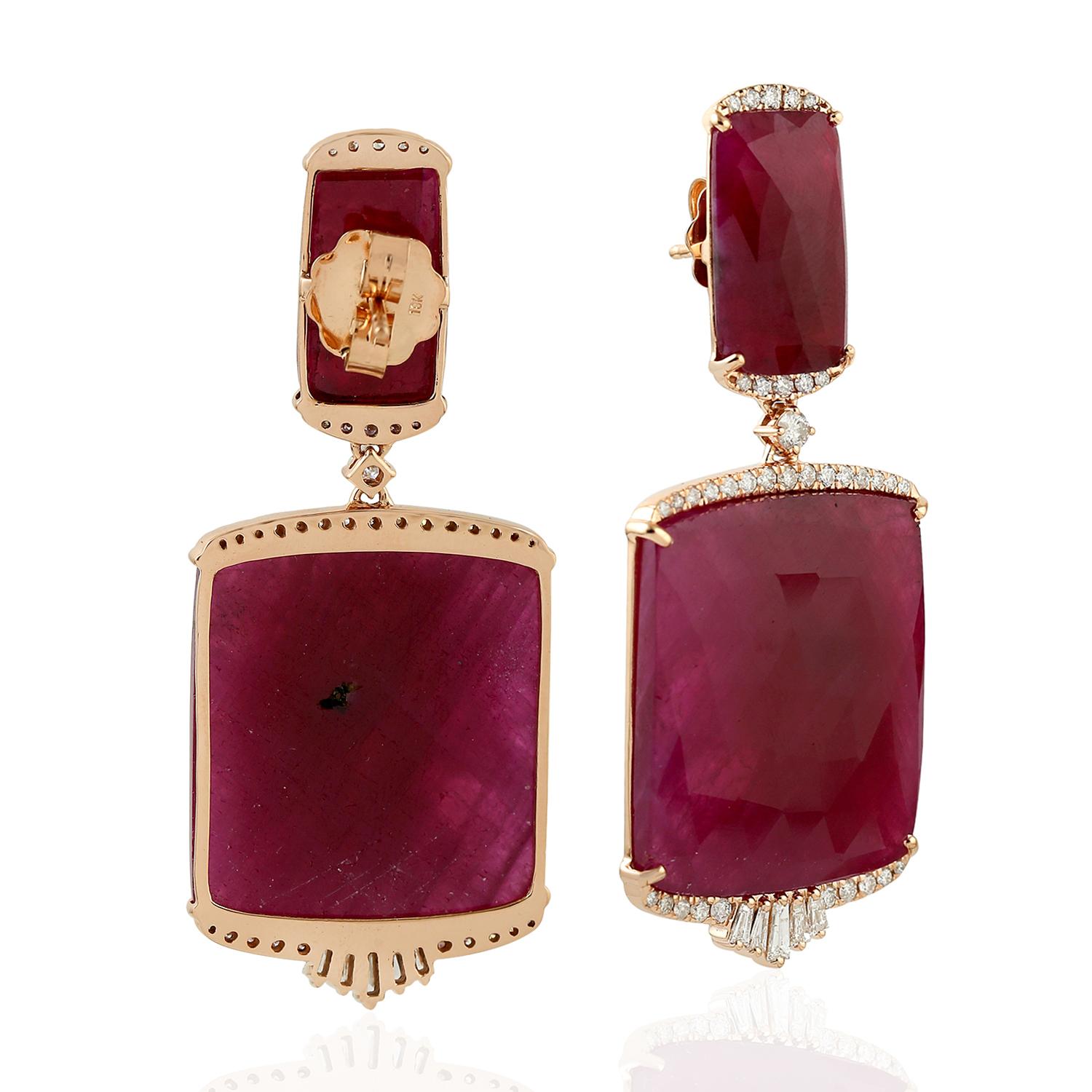 Modern 85.52 Carat Ruby Diamond 18 Karat Gold Earrings For Sale