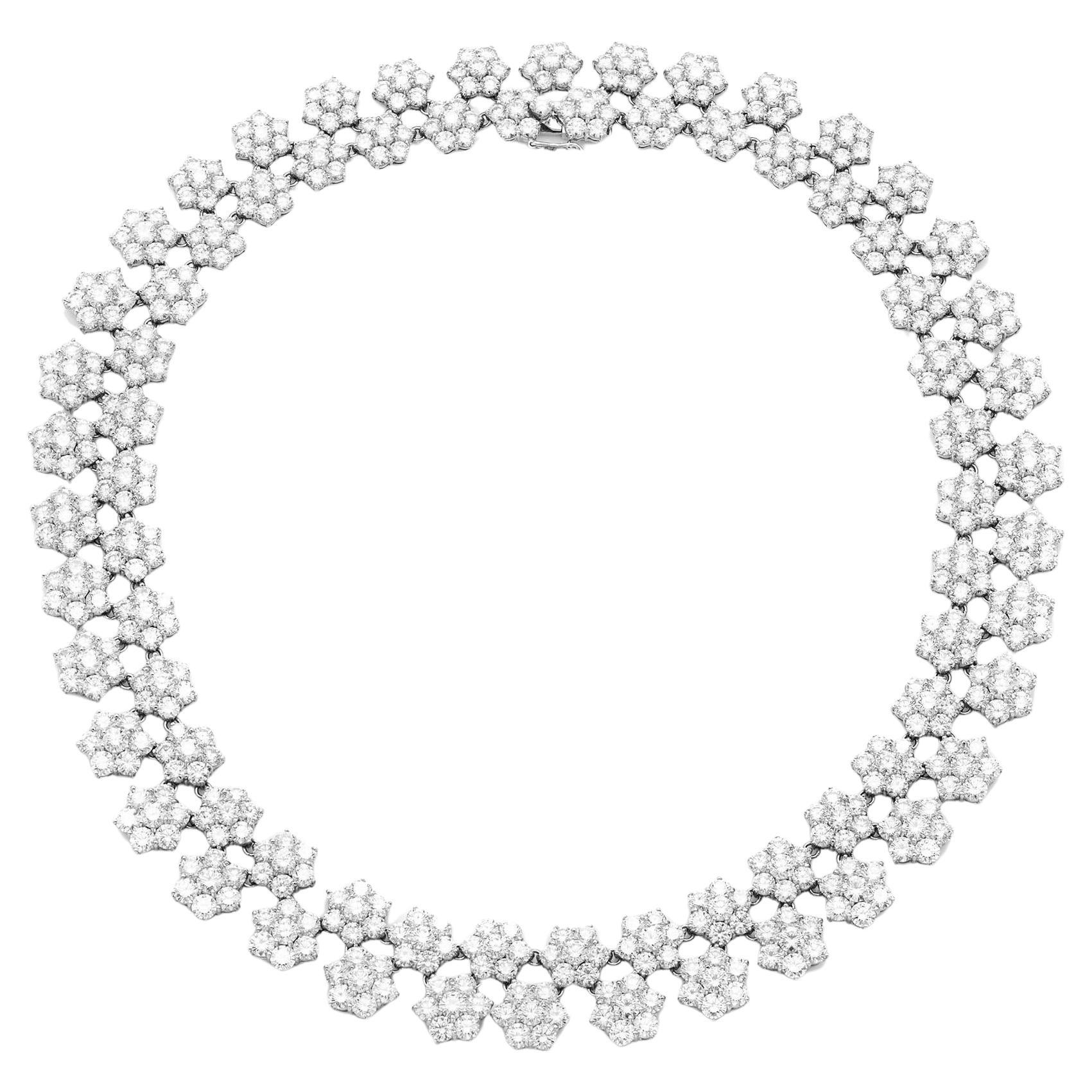 85,54 carati di diamante per la collana The Row Flowers