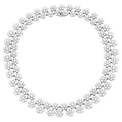 Collier à deux rangées de fleurs en diamants 85,54 carats