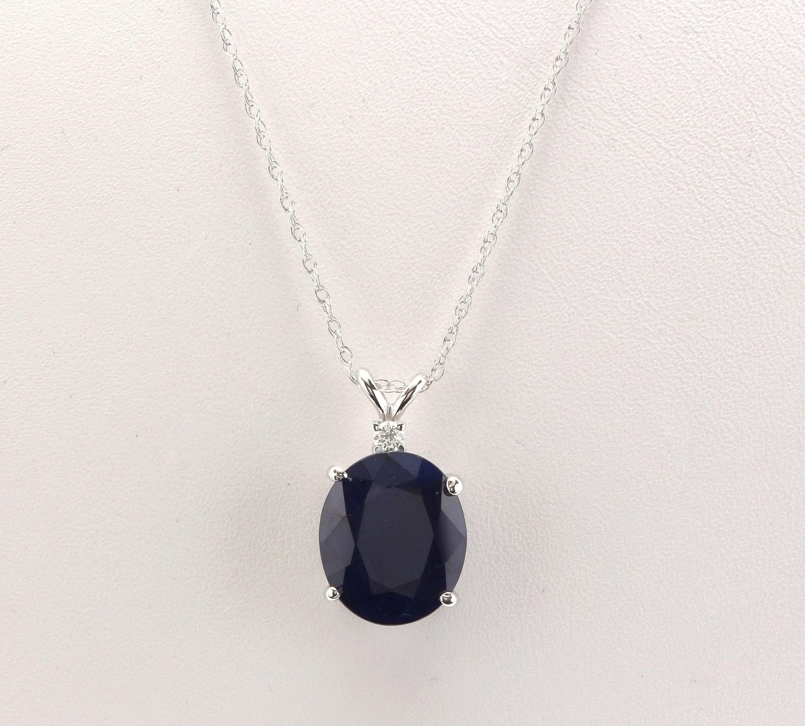 8.55Ct Natural Sapphire and Diamond 14K Solid White Gold Necklace

Amazing looking piece!

Stamped: 14K

Natural Oval Cut Sapphire Weights: Approx. 8.50 Carats

Sapphire Measures: Approx. 13 x 11mm

Total Natural Round Diamond weights: 0.05 Carats