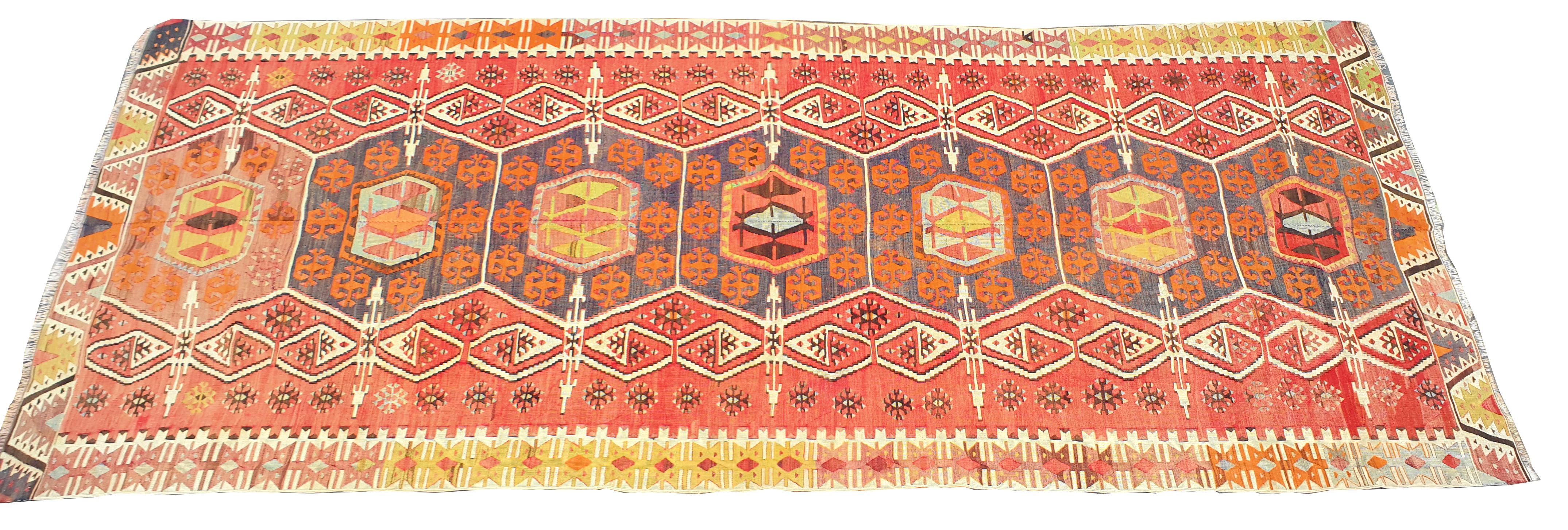 856 - 19th century Turkish kilim.
A very large and exceptional kilim with fresh colors and in very good condition