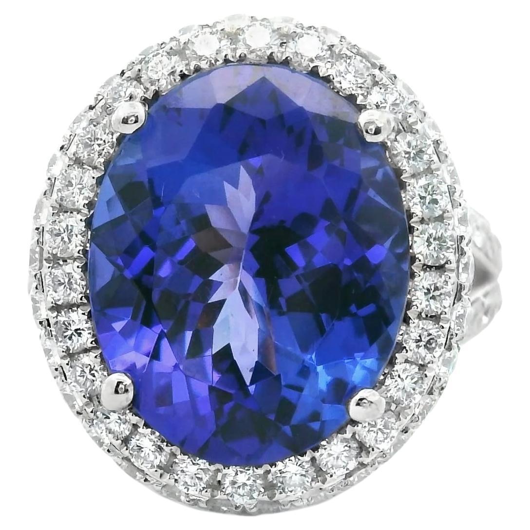 8,56 Karat Tansanit Oval Brillantschliff Pavé Diamant Halo Solitär Ring im Angebot