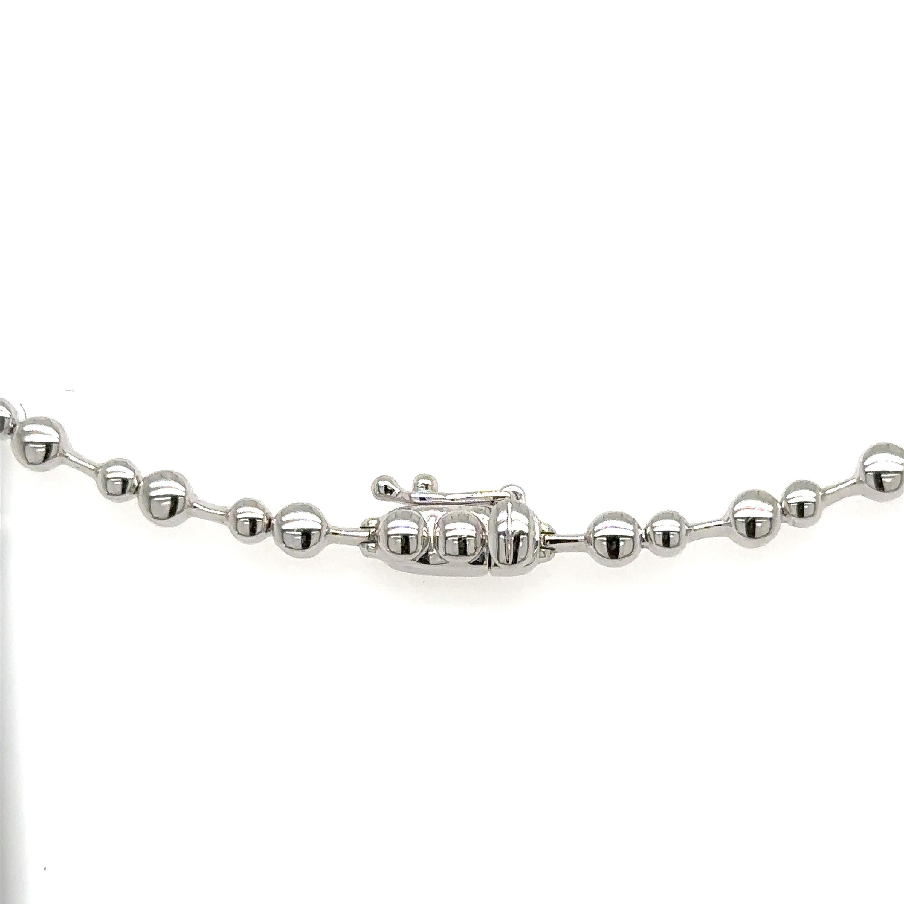 Women's 8.56CT TW Royal Blue Sapphire Diamond Heart Solitaire Pendant Statement Necklace For Sale