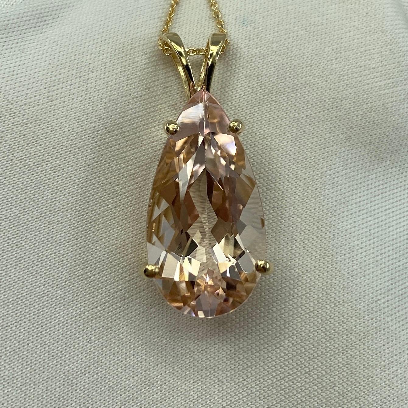 Fine Morganite Pear Cut Yellow Gold Pendant Necklace.

Beautiful 8.57 carat peach pink morganite set in a 14k yellow gold solitaire pendant.
Stunning morganite with a beautiful peach pink colour and excellent clarity, practically flawless.

It also