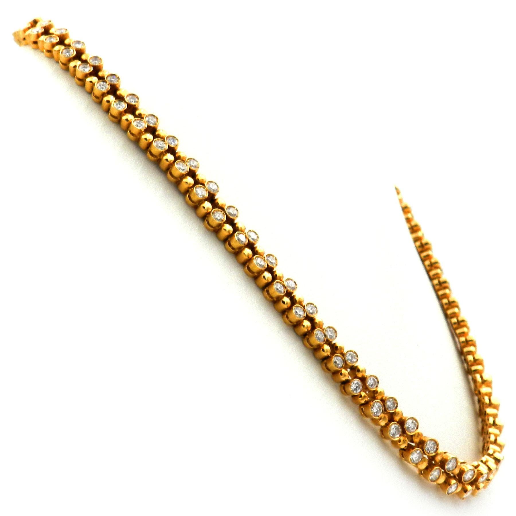 Taglio brillante Collana girocollo in oro 18 carati e diamanti da 8,58 carati in vendita