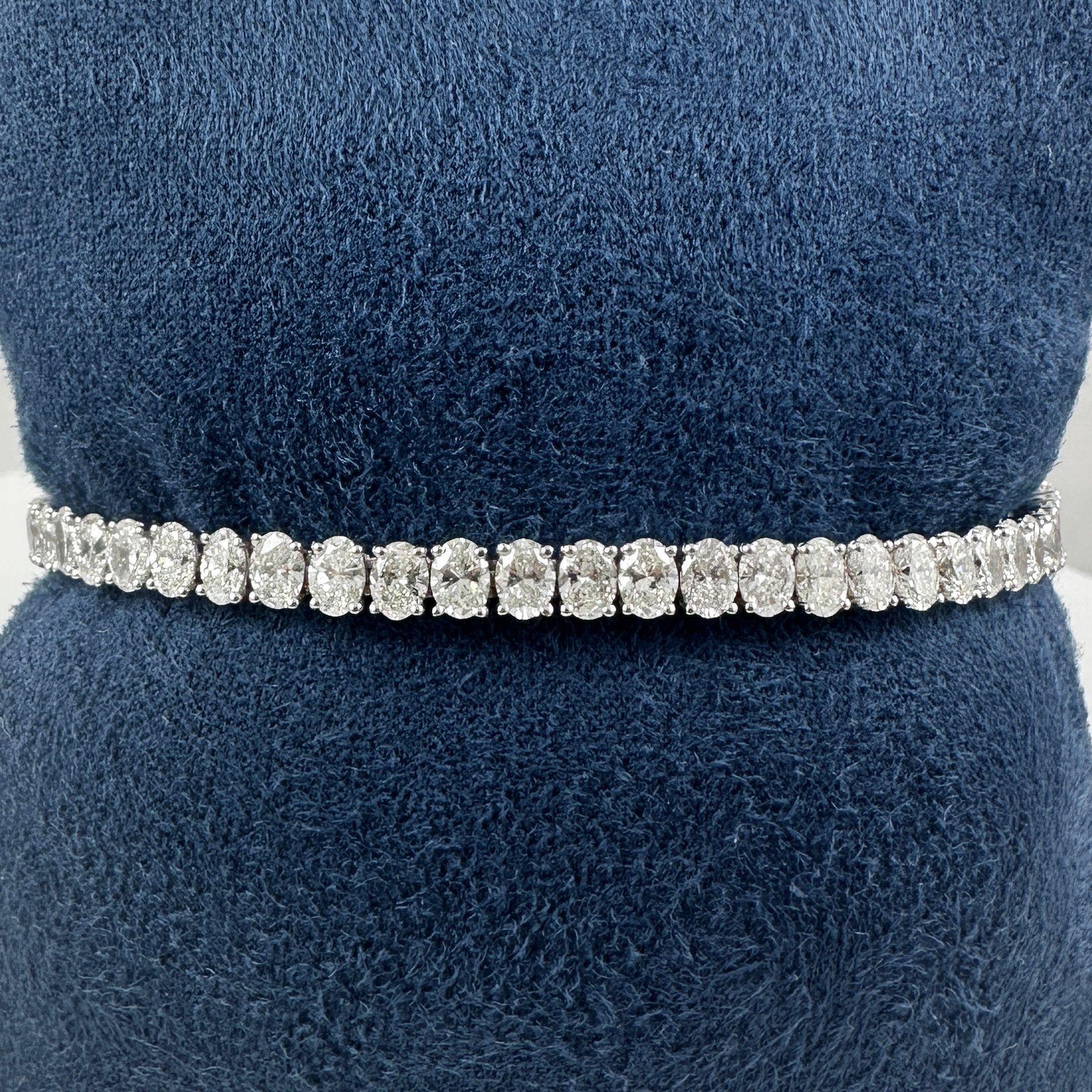 8.58 Carat Oval Diamond North-South Tennis Bracelet in 18K White Gold, 7 Inches For Sale 2