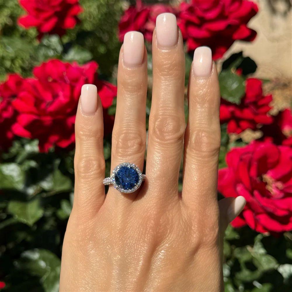 Modern 8.58 Carat Sapphire and RBC Diamond LUGANO Gold Statement Cocktail Ring For Sale