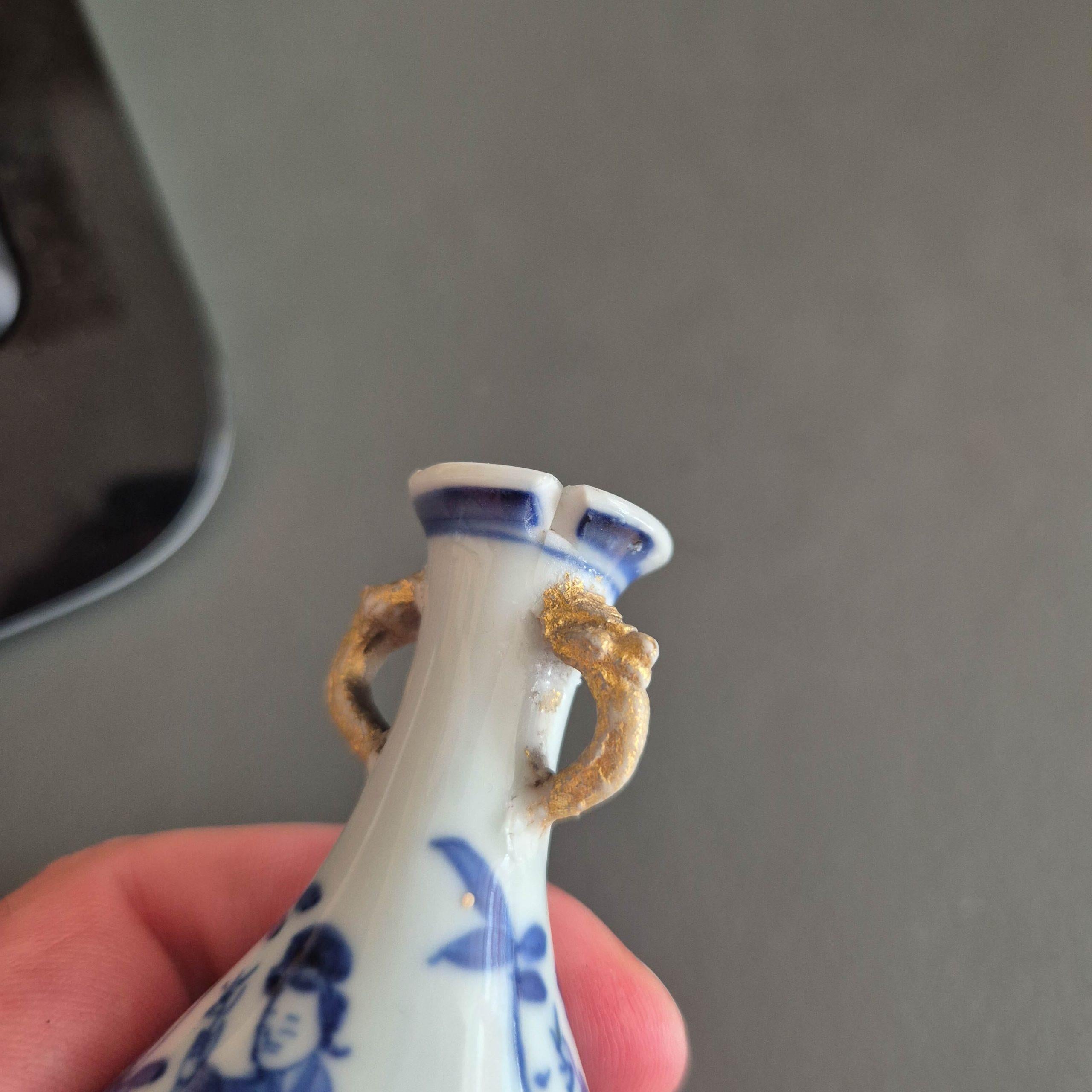 8.5CM Vase Ancien en Porcelaine Chinoise Ca 1700 Période Kangxi Poignée Eléphant en vente 12