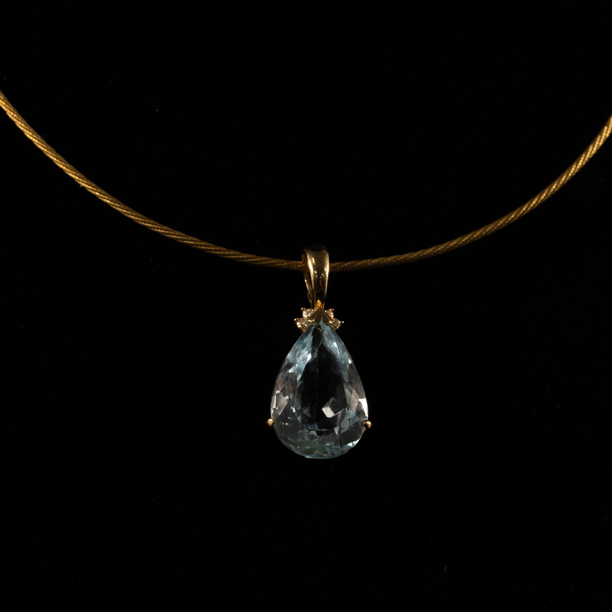 Metall Typ: 14K Gelbgold
Gewicht: 4.9G
Goldschmelze Wert: $230
Länge: 30,2 mm 
Breite: 13,07 mm 
Punzierungen: 14K 585
Anmerkungen: KEINE KETTE ENTHALTEN

Primärer Edelstein Details: 
Art: Aquamarin
Menge: 1
Schnitt: Birne
Karat Gewicht: Ungefähr