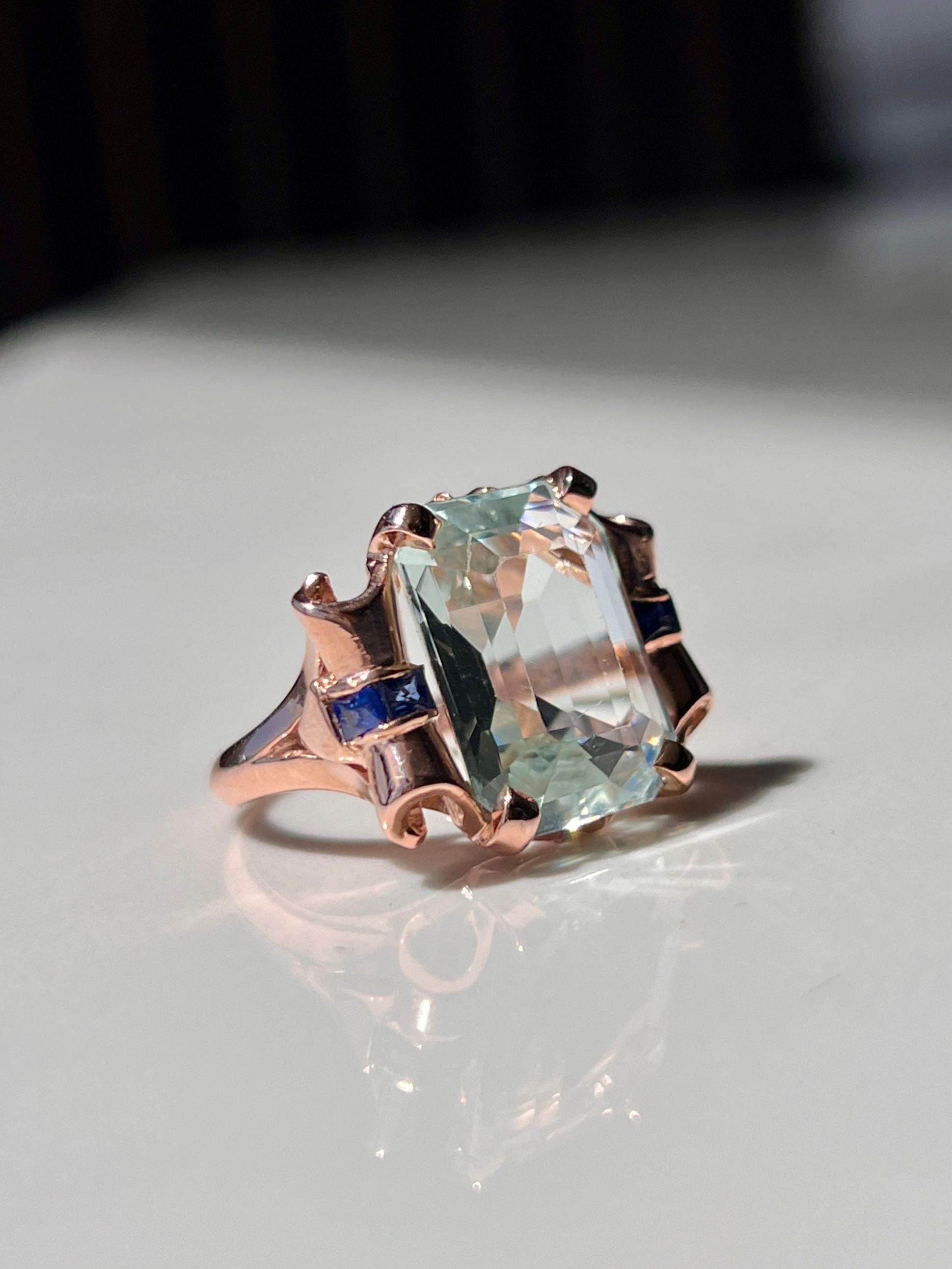 8.5ct Natural Aquamarine & Sapphire Scroll Cocktail Art Deco Ring 14kt Gold  In Good Condition For Sale In FLEMINGTON, AU