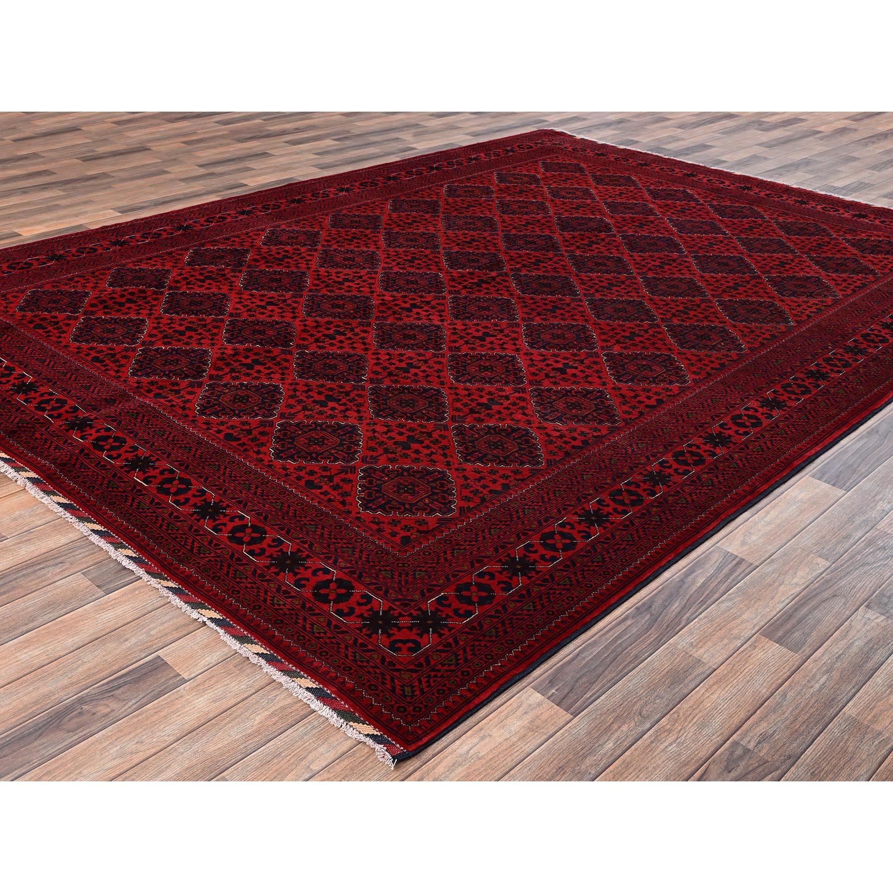 Noué à la main 8'5 