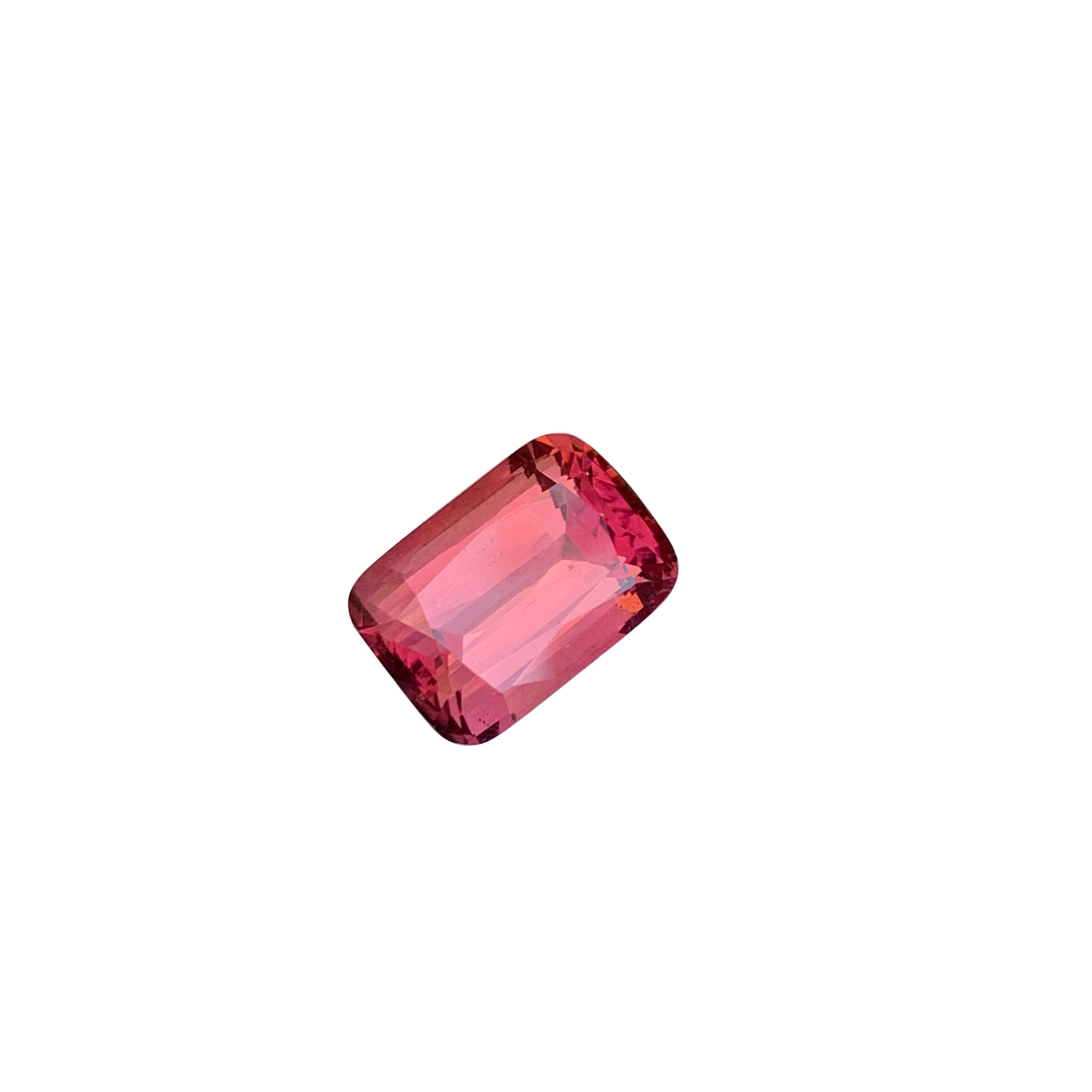 8.6 Carats Rose Pink Cushion Cut Tourmaline for Ring and Pendant Jewelry For Sale