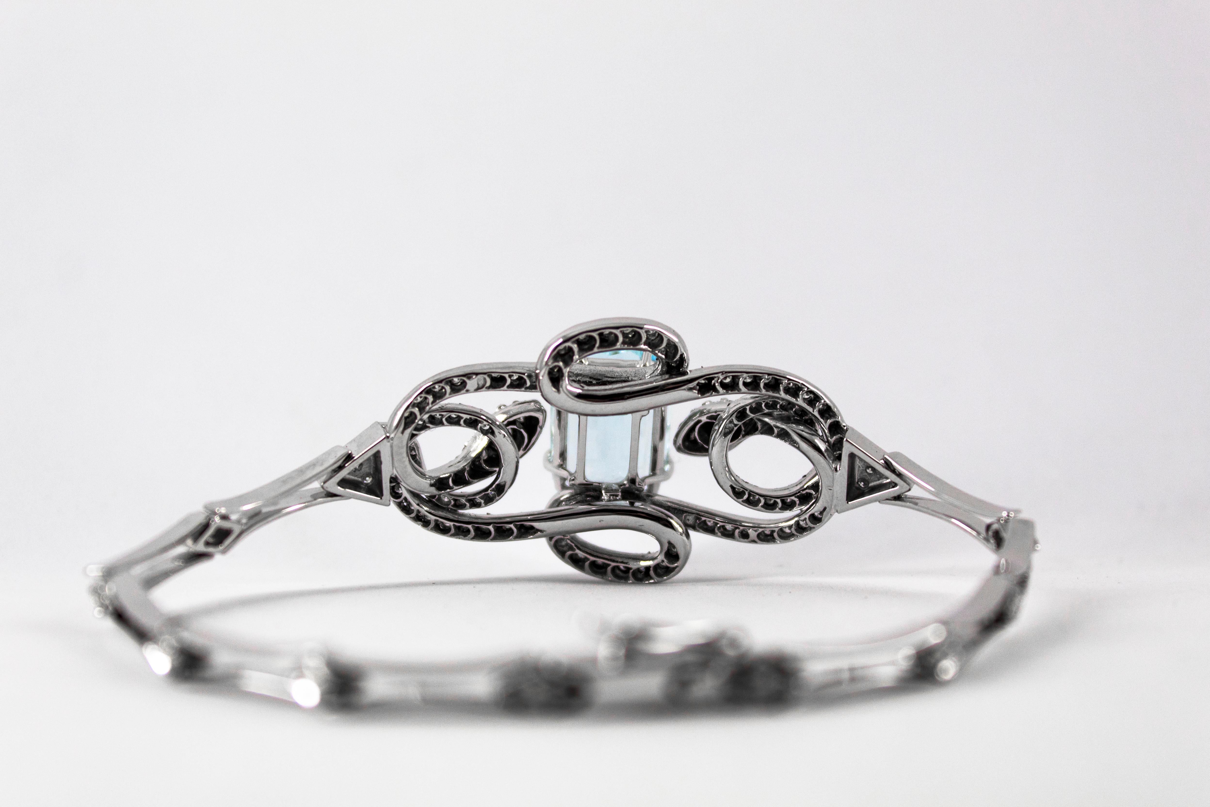 Bracelet « Serpents » en or blanc avec aigue-marine de 8,60 carats et diamants blancs de 1,25 carat en vente 6