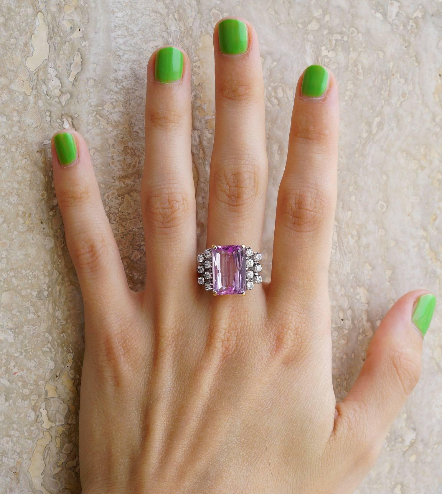 Women's 8.60 Carat Natural Kunzite 1.40 Carat Diamond Ring For Sale