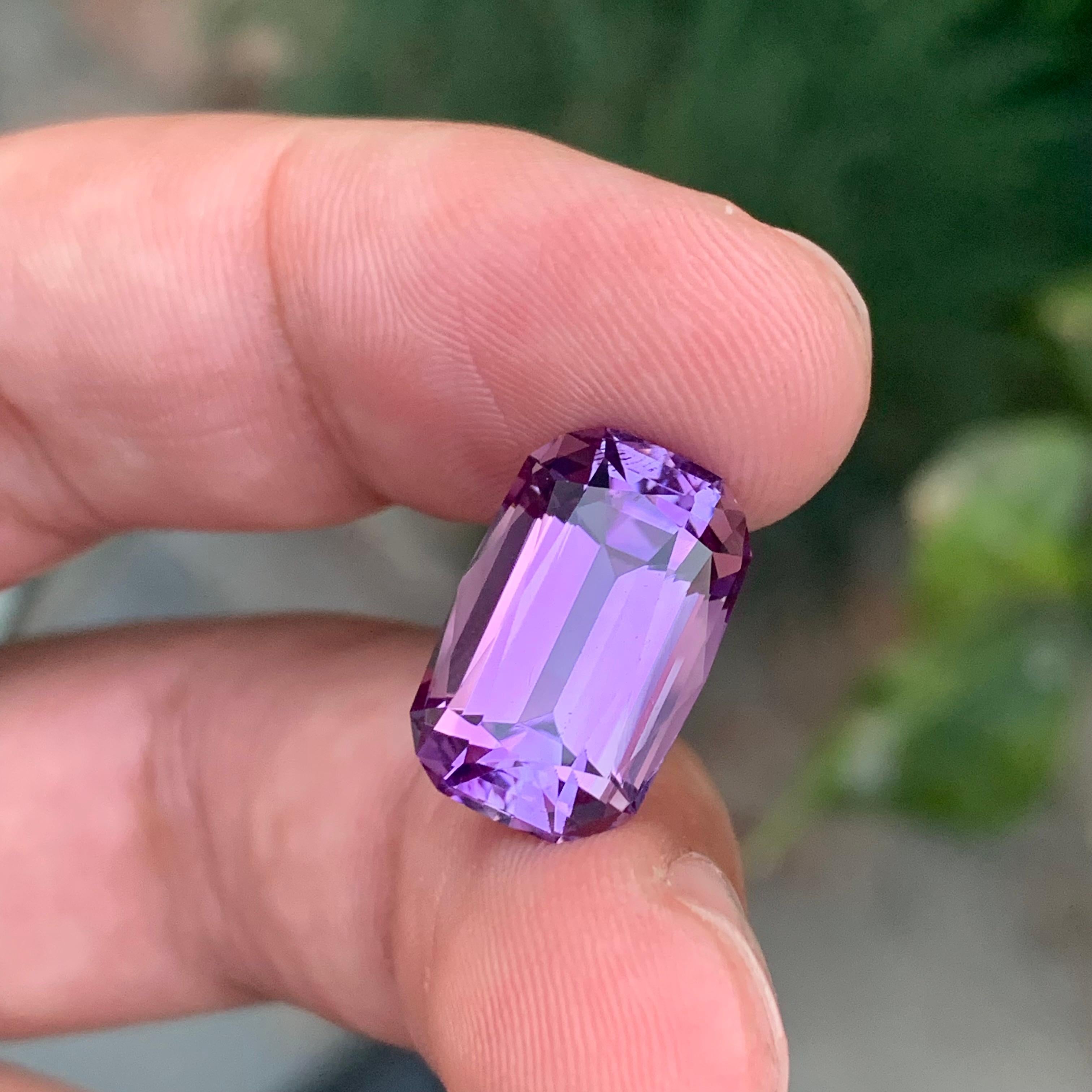 8,60 Karat Natürlicher loser Amethyst Long Cushion Shape Edelstein im Zustand „Neu“ im Angebot in Peshawar, PK