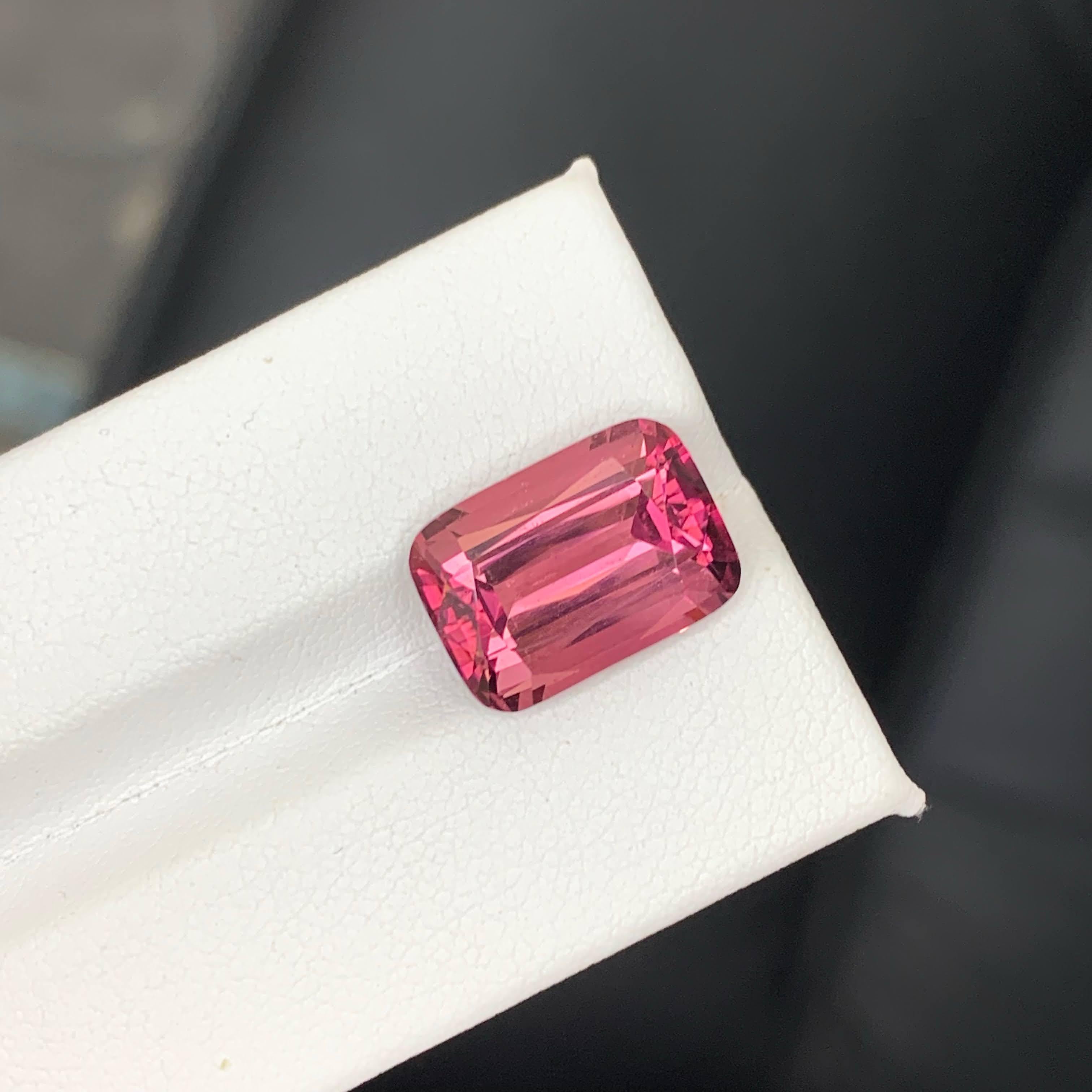 8.60 Carati di tormalina rosa sfusa Nature taglio cuscino Gemma afgana In condizioni Nuovo in vendita a Bangkok, TH