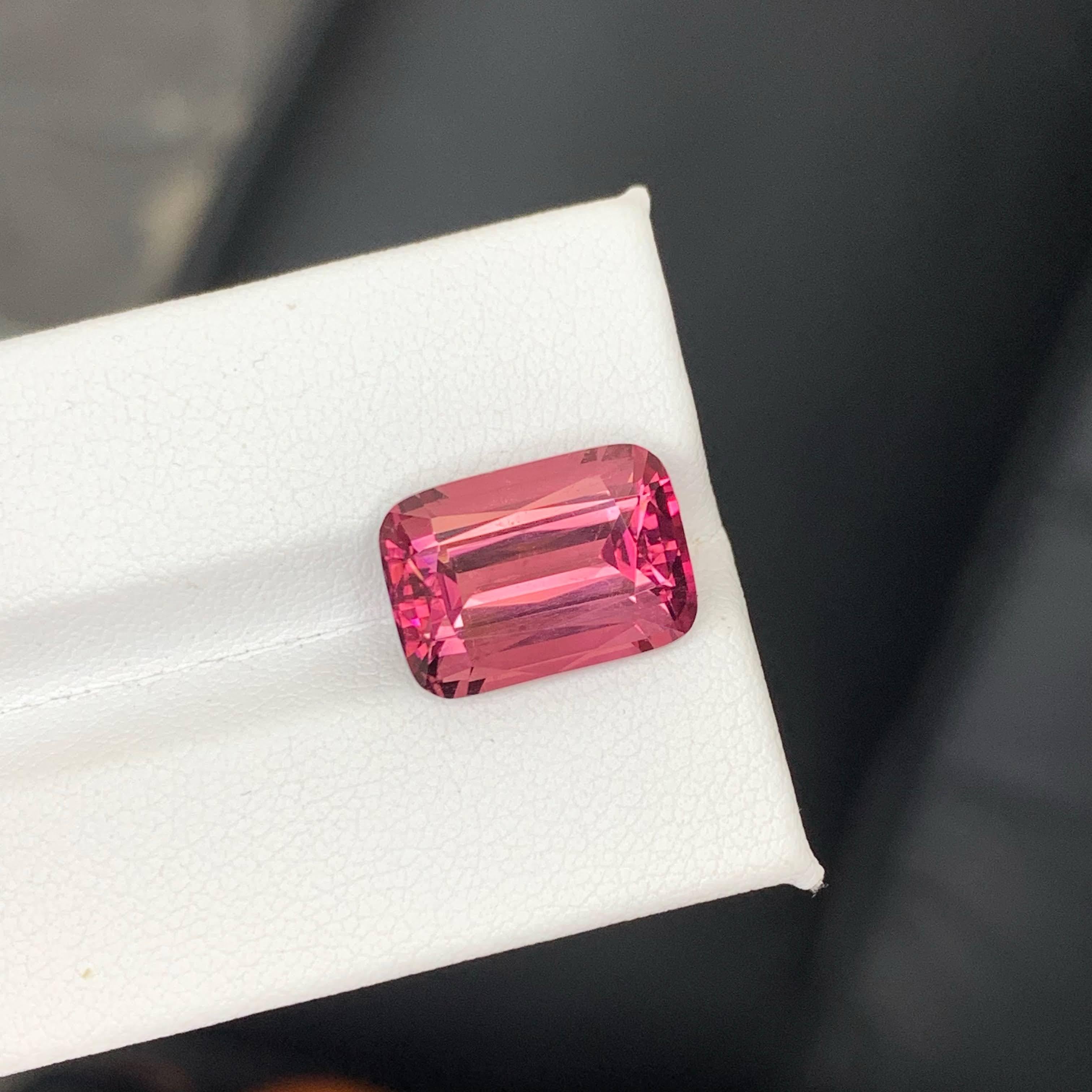 8.60 Carati di tormalina rosa sfusa Nature taglio cuscino Gemma afgana in vendita 1