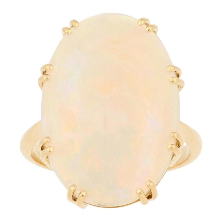8.60 Carat Oval Cabochon Cut Opal Ring, 18 Karat Yellow Gold Cocktail Solitaire