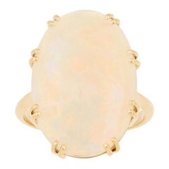 8.60 Carat Oval Cabochon Cut Opal Ring, 18 Karat Yellow Gold Cocktail Solitaire