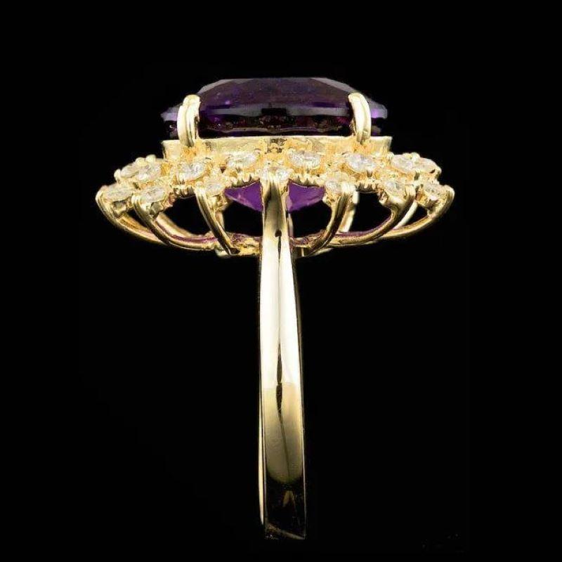 8.60 Carats Natural Amethyst and Diamond 14K Solid Yellow Gold Ring In New Condition For Sale In Los Angeles, CA