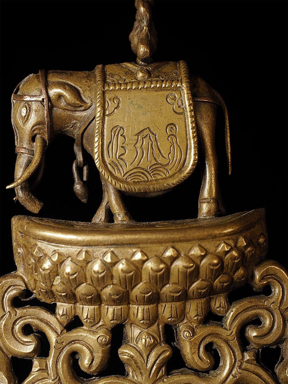 Tibetisches Altarstück aus Bronze aus dem 18./19. Jahrhundert – 8629 im Zustand „Gut“ im Angebot in Ukiah, CA