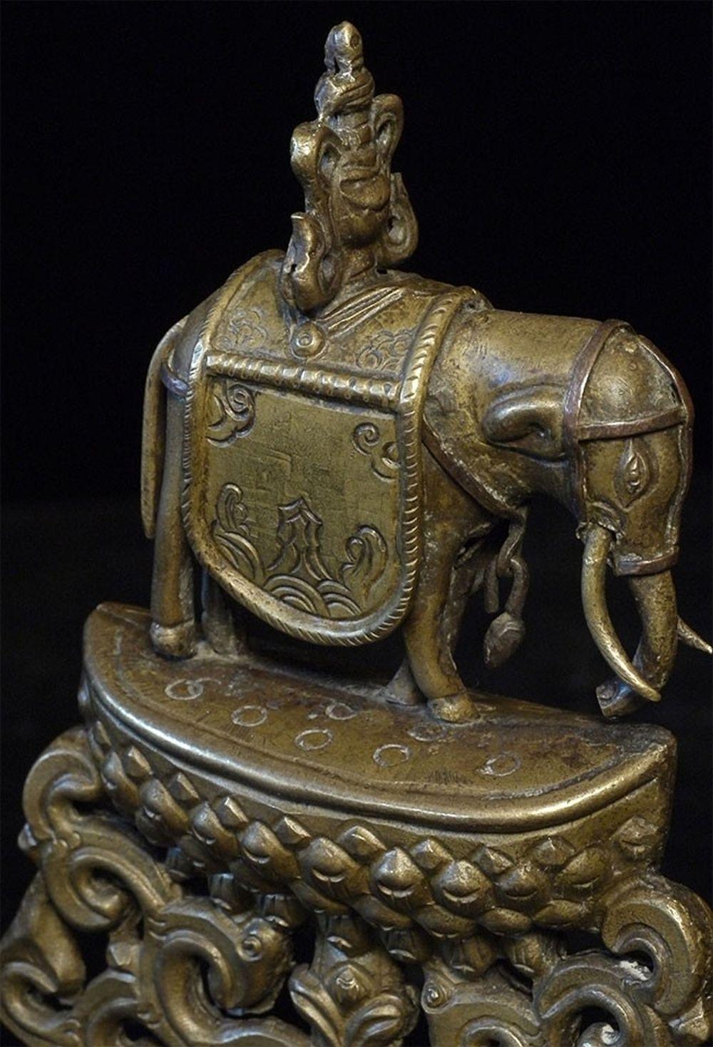 Tibetisches Altarstück aus Bronze aus dem 18./19. Jahrhundert – 8629 im Angebot 1